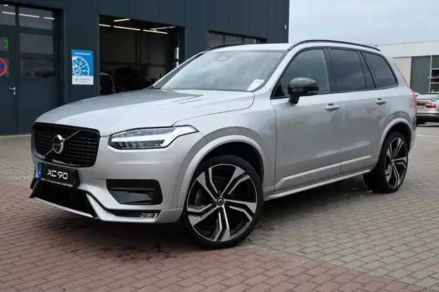 Volvo XC90 main image