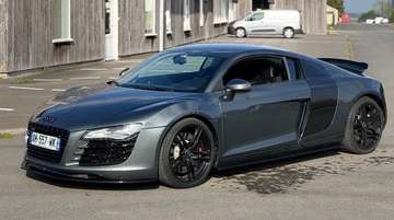 V8 4.2 FSI 420 Quattro R-Tronic