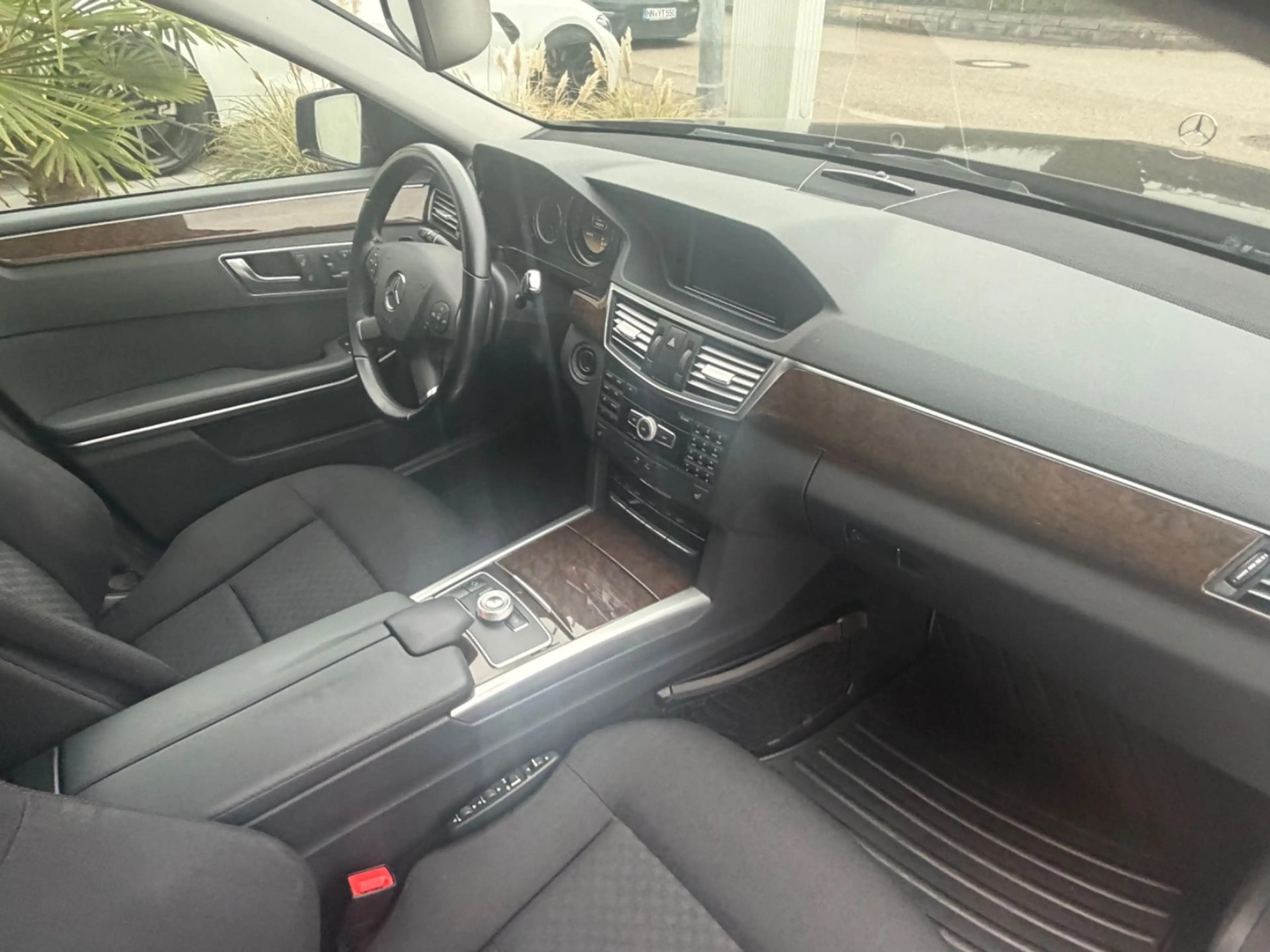 Mercedes-Benz E 350 E T-Modell E 350 CDI 4Matic — photo 12