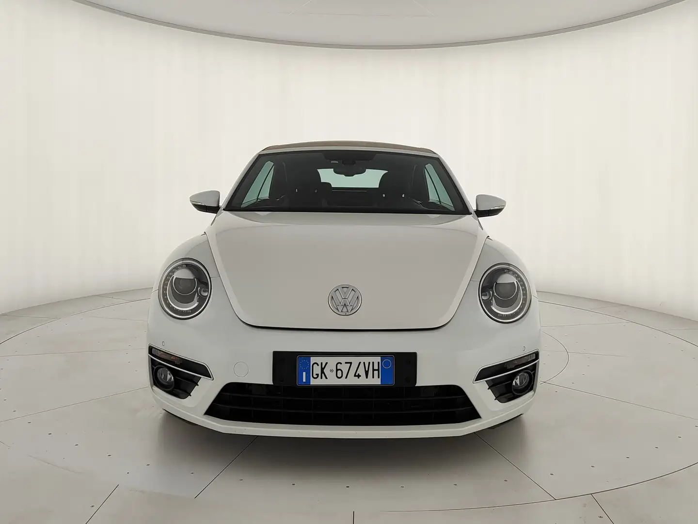 Volkswagen Maggiolino Cabrio 2.0 tdi Sport 140cv R-LINE Bianco - 2