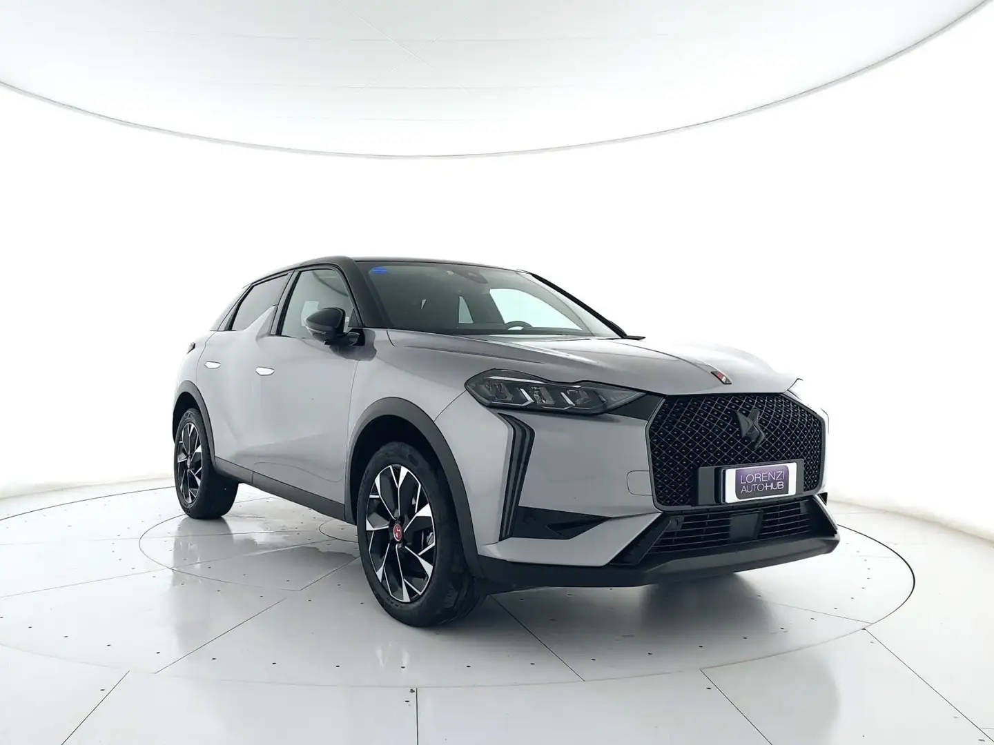DS Automobiles DS 3 3 1.5 bluehdi Performance Line 130cv auto LED+APP Grigio - 1