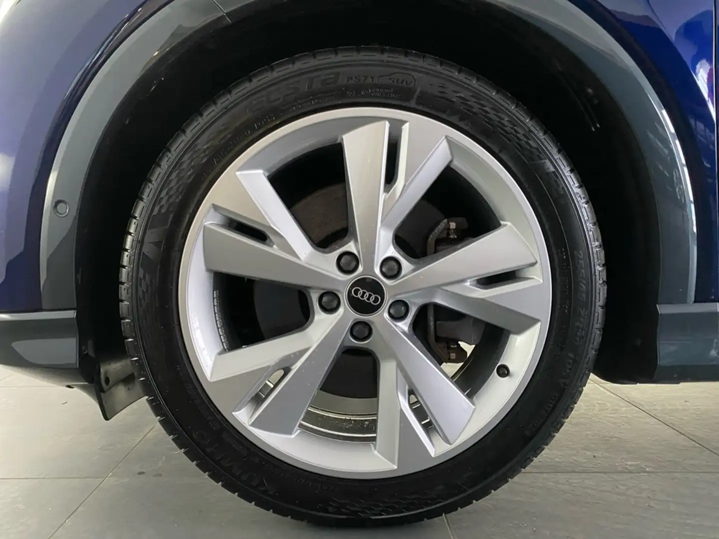 Audi Q4 e-tron 50 quattro S line RFK+SONOS+ACC+PRIVACY Blau - 2