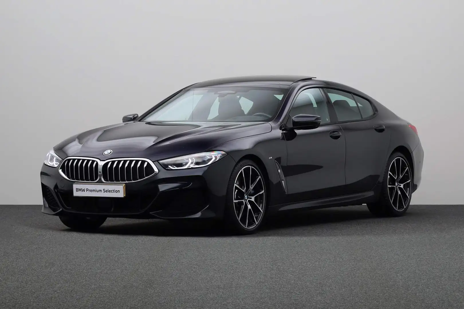 BMW 840 8-serie Gran Coupé 840i High Executive | M-sport S Zwart - 1