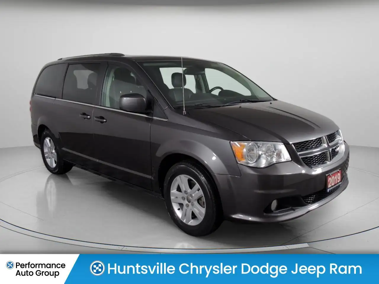 Dodge Grand Caravan снимка Dodge Grand Caravan