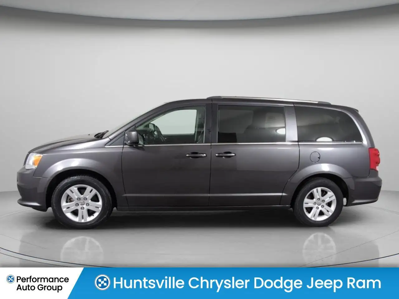 Dodge Grand Caravan снимка Dodge Grand Caravan
