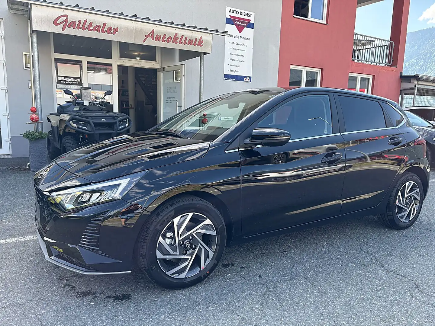 Hyundai i20 1,0 T-GDI GO Plus Schwarz - 1