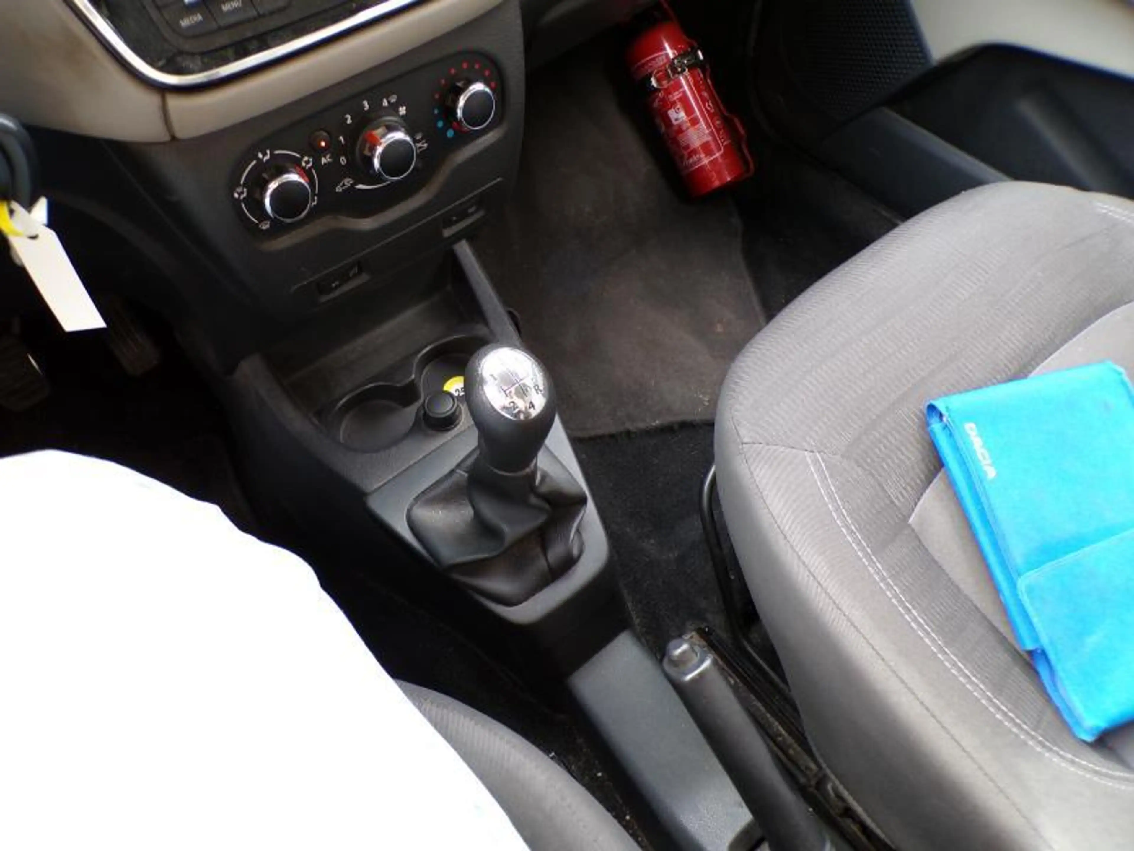 Dacia Lodgy 1.5 DCi 90cv Gris 11/12 Airco Capteurs Cruise — photo 14