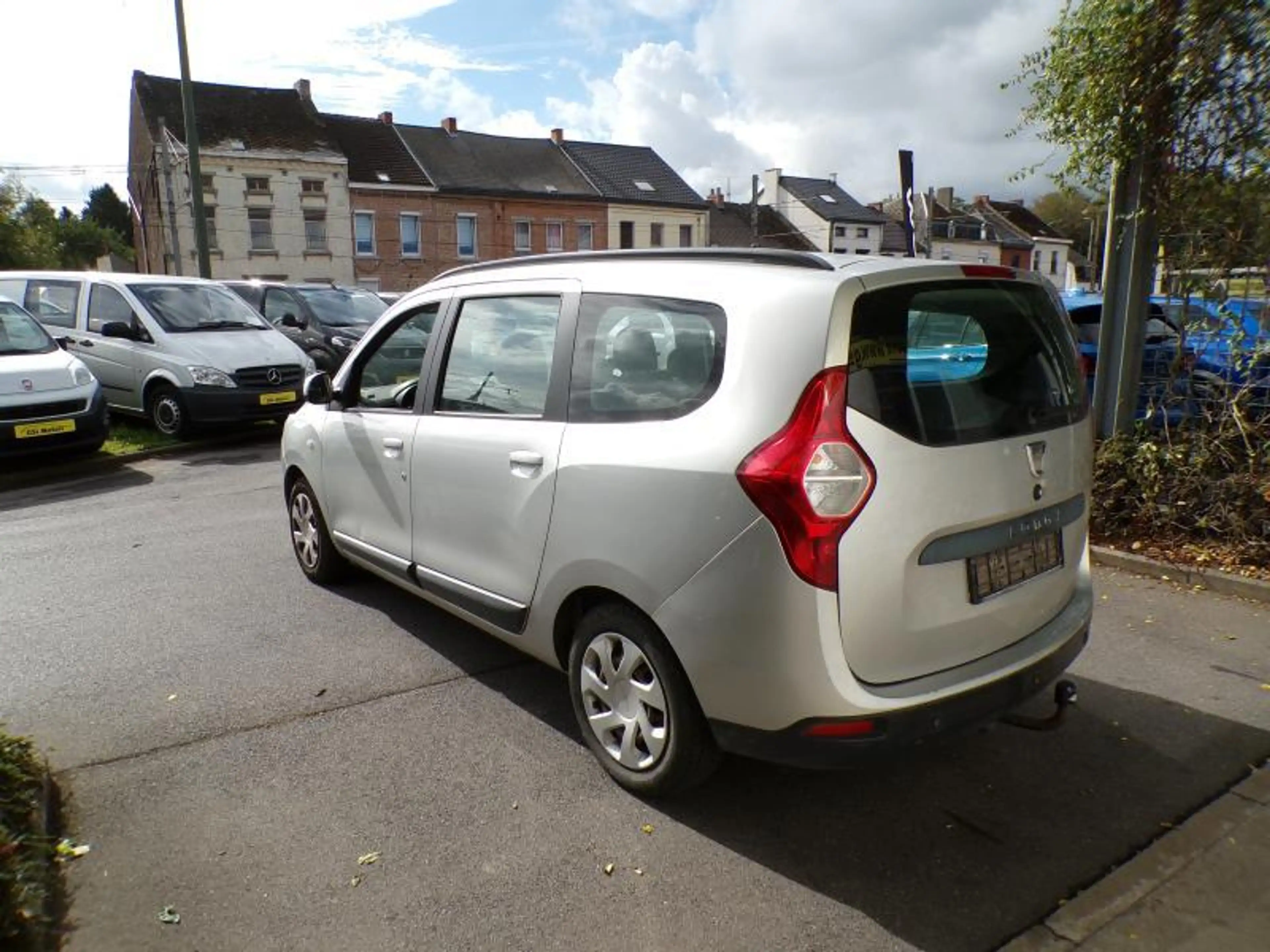 Dacia Lodgy 1.5 DCi 90cv Gris 11/12 Airco Capteurs Cruise — photo 6