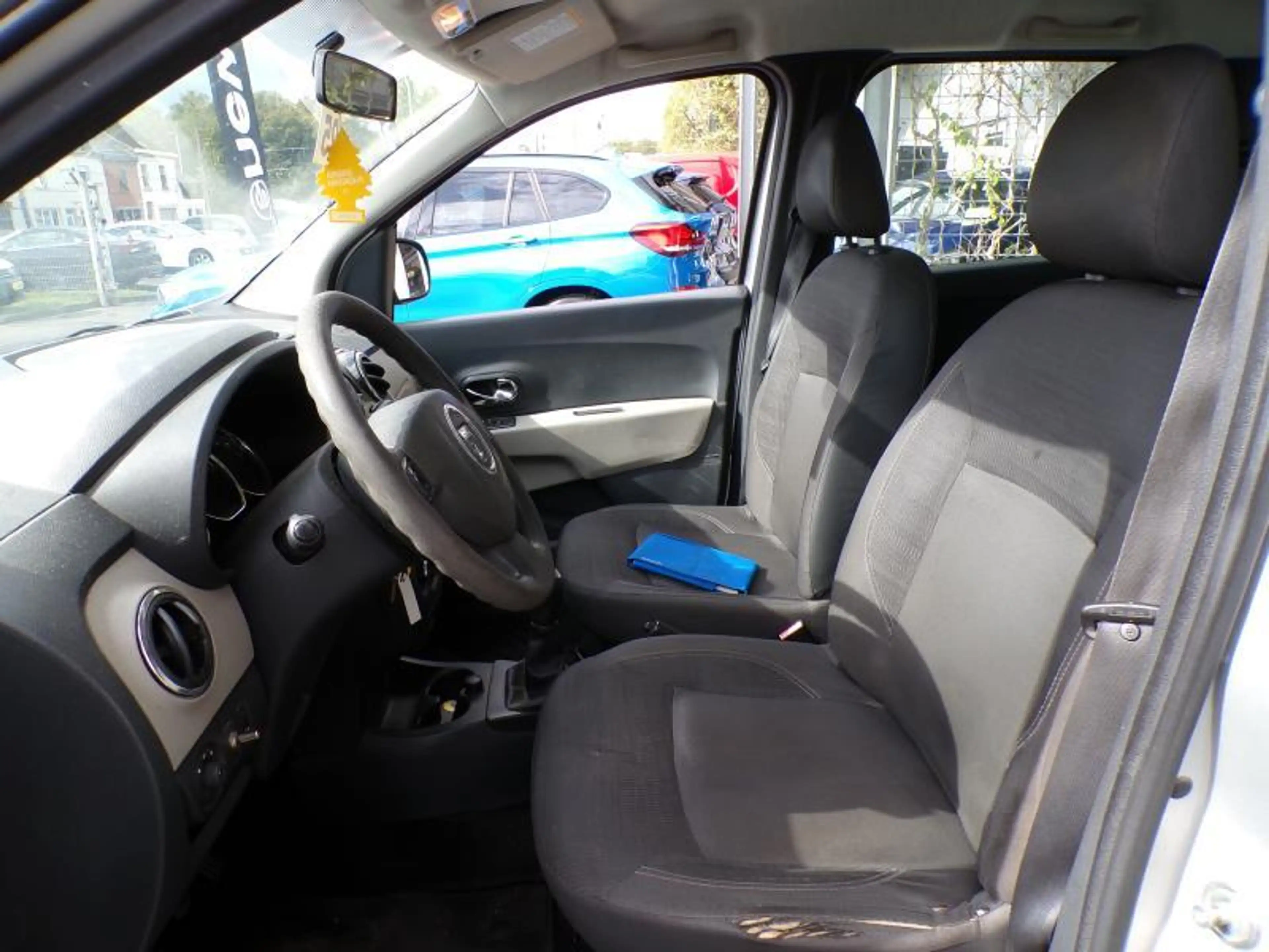 Dacia Lodgy 1.5 DCi 90cv Gris 11/12 Airco Capteurs Cruise — photo 7