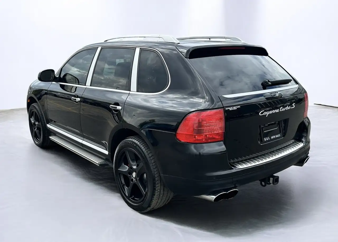 Porsche Cayenne снимка Porsche Cayenne