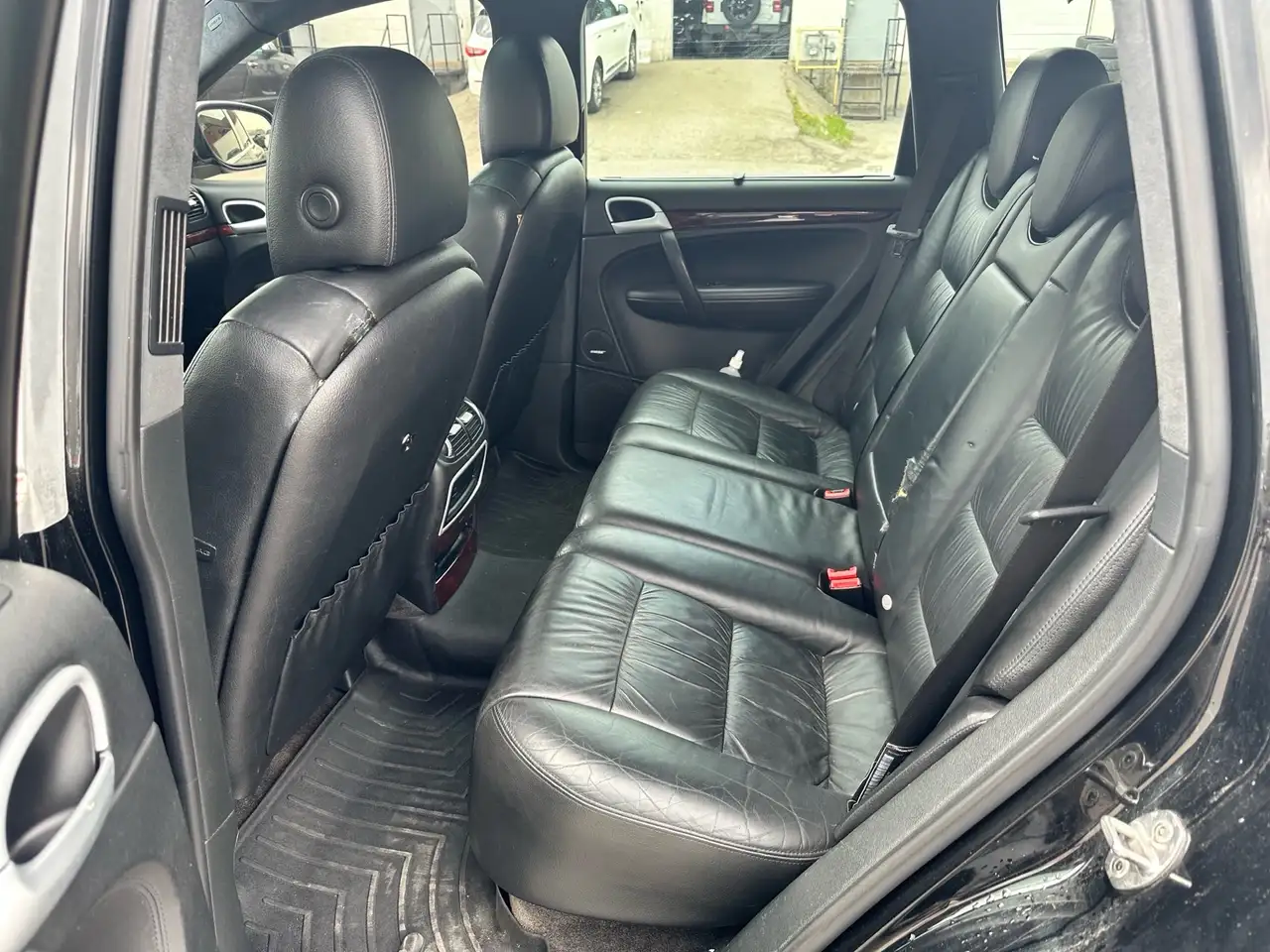 Porsche Cayenne снимка Porsche Cayenne