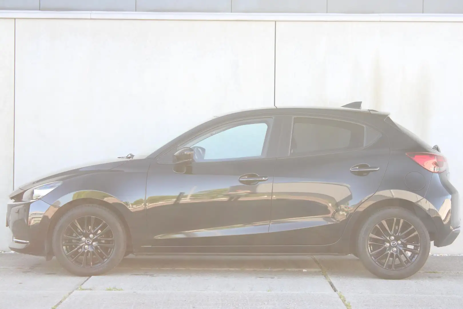 Mazda 2 1.5 Skyactiv-G Sportive / AUTOMAAT / NAVI / CAMERA Noir - 2