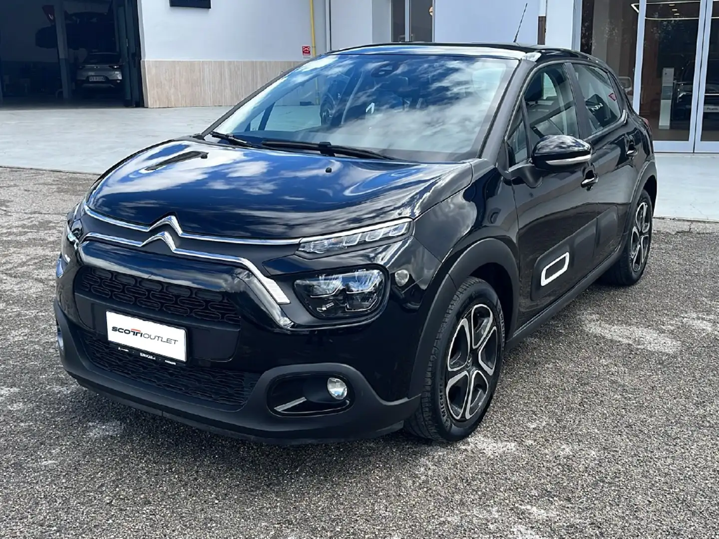 Citroen C3 1.2 puretech You! s&amp;s 83cv Nero - 1