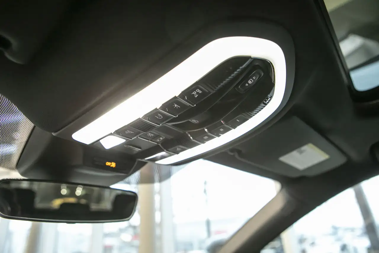 Porsche Macan снимка Porsche Macan