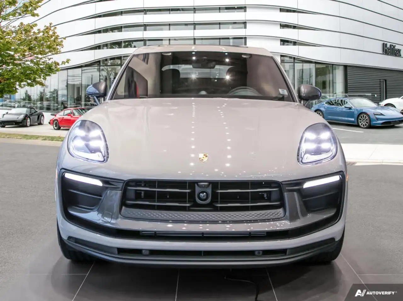 Porsche Macan снимка Porsche Macan