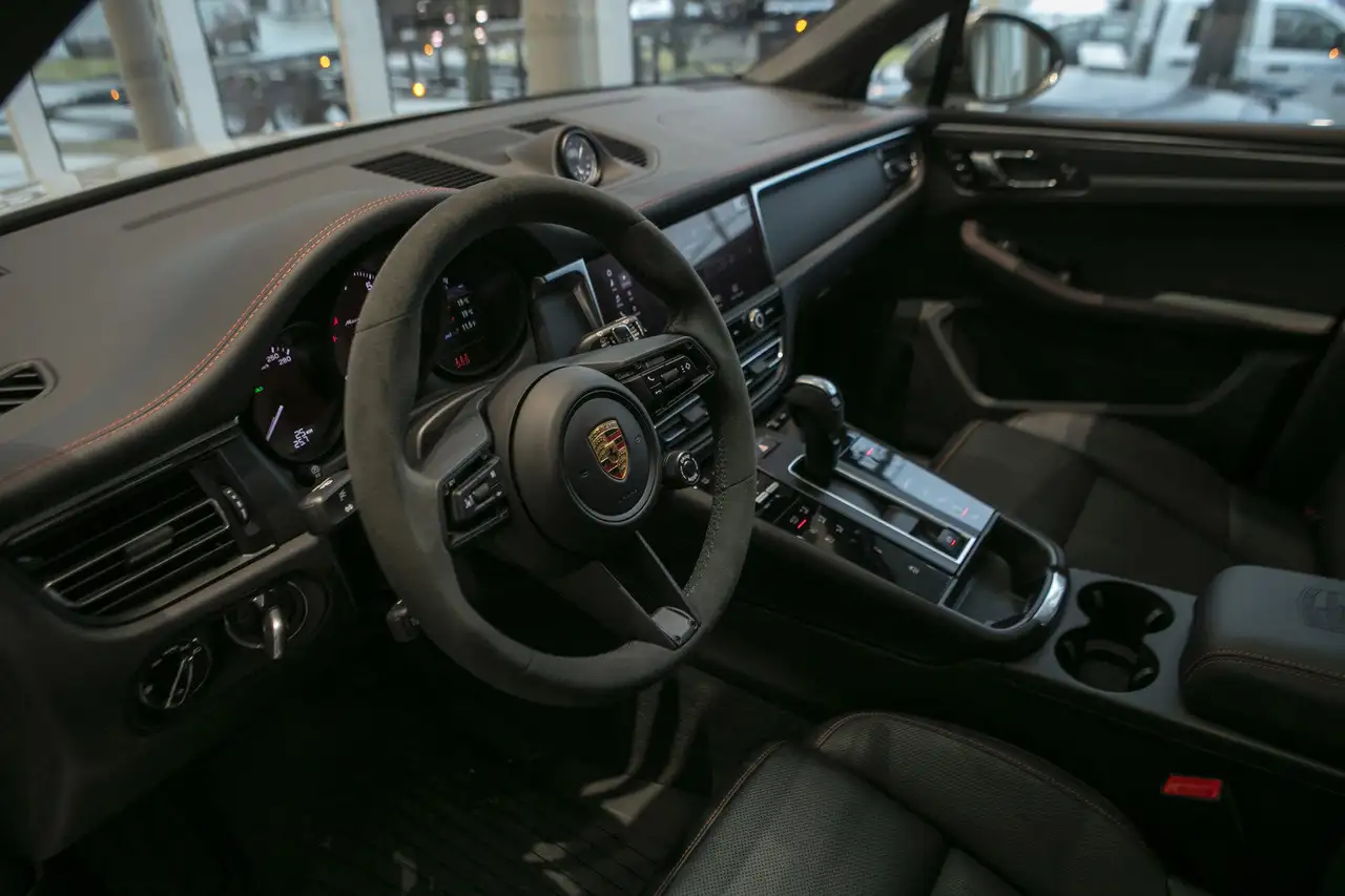 Porsche Macan снимка Porsche Macan