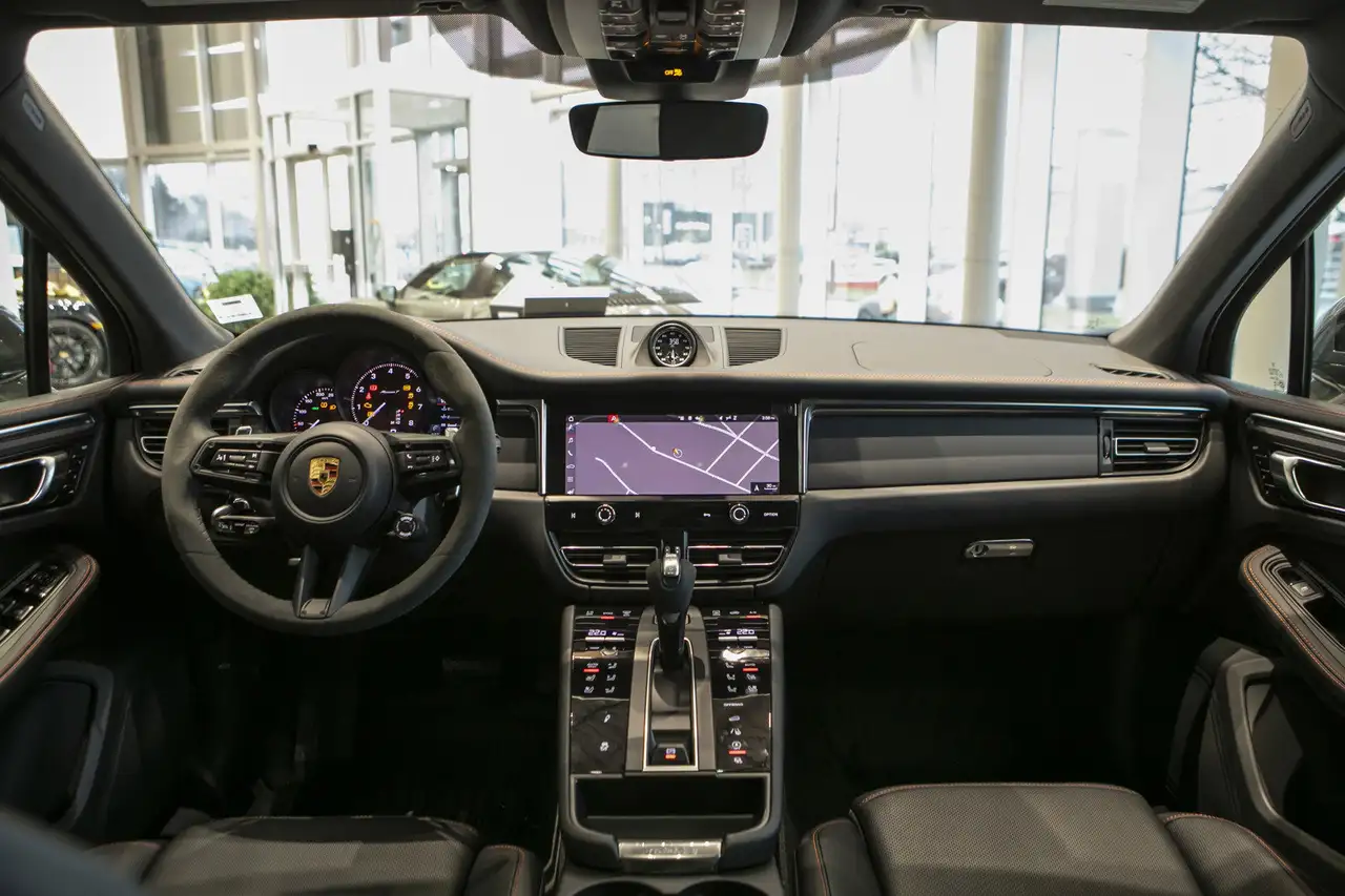 Porsche Macan снимка Porsche Macan