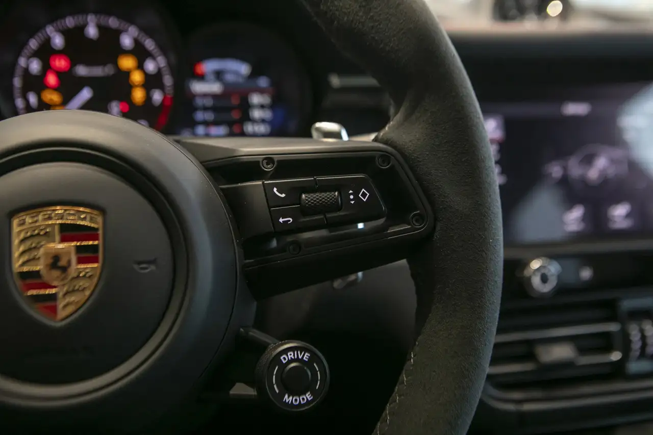 Porsche Macan снимка Porsche Macan