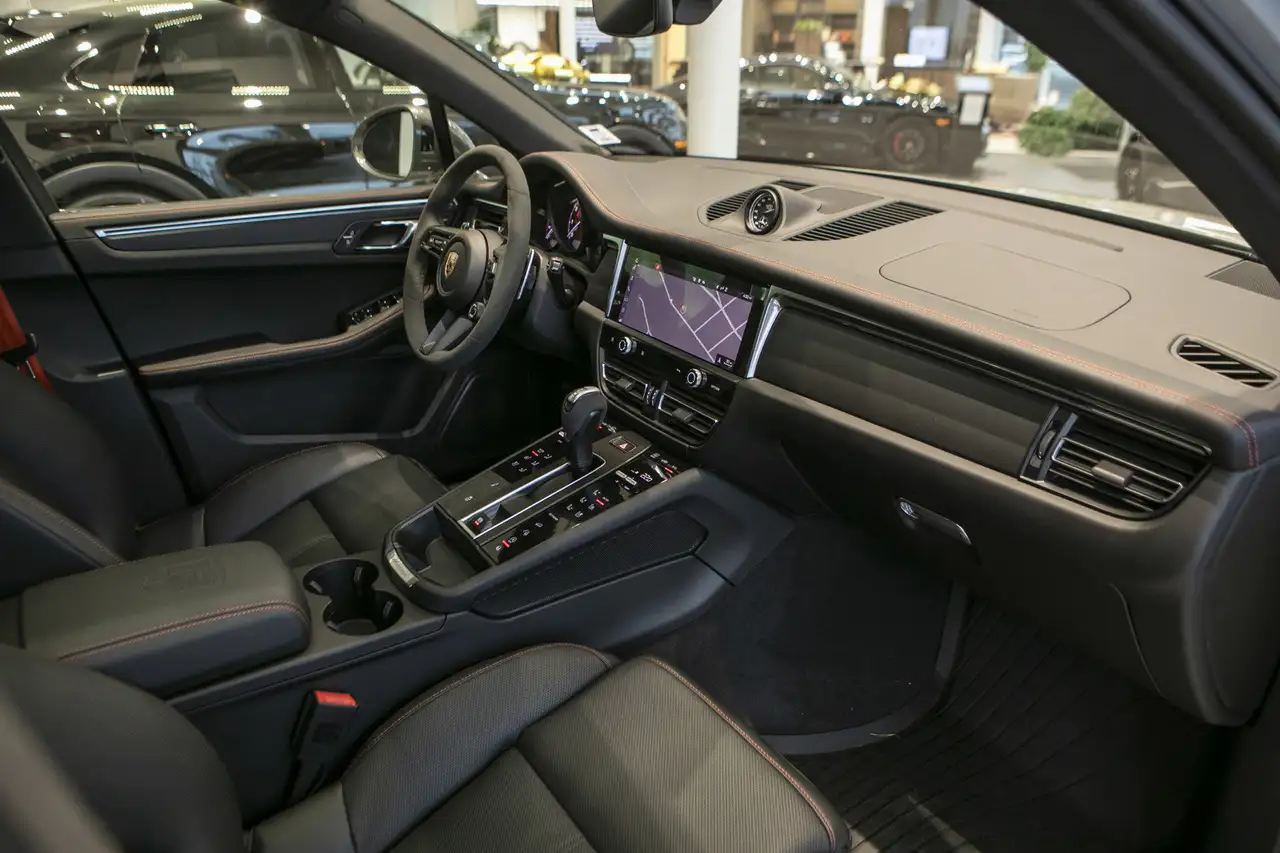 Porsche Macan снимка Porsche Macan
