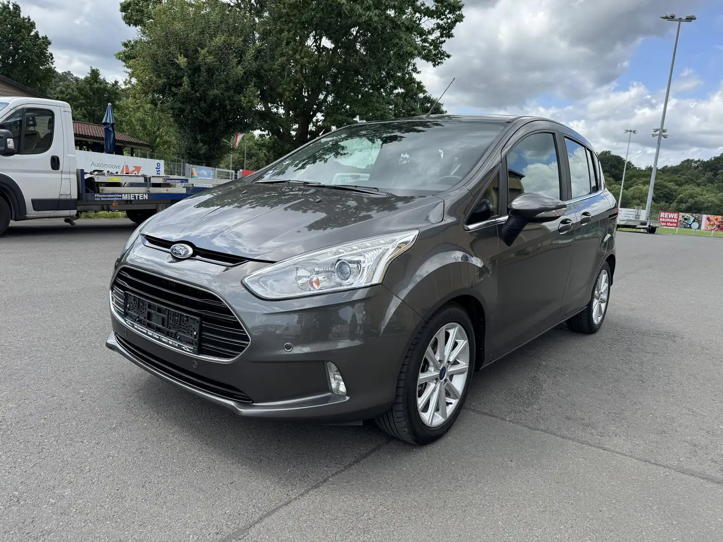 Ford B-Max Titanium 1.0 EcoBoost / Klima / LED Grau - 1