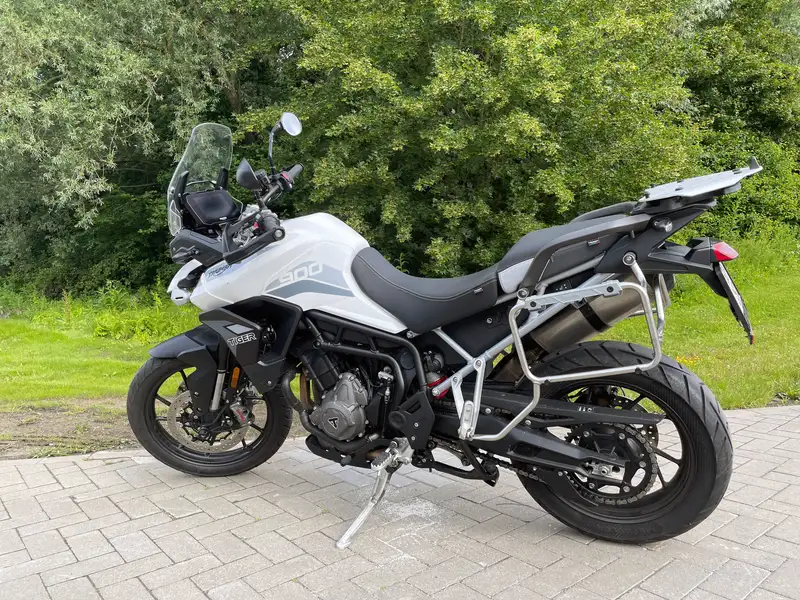 Triumph Tiger 900 - foto 3