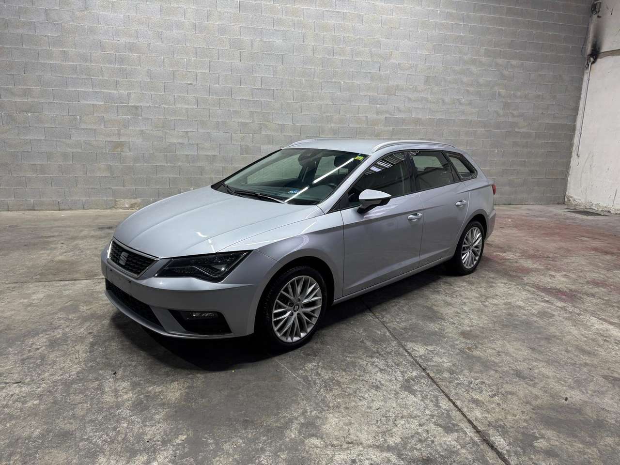 SEAT Leon ST 1.6 tdi Business 115cv my20 - FURTO PARZIALE