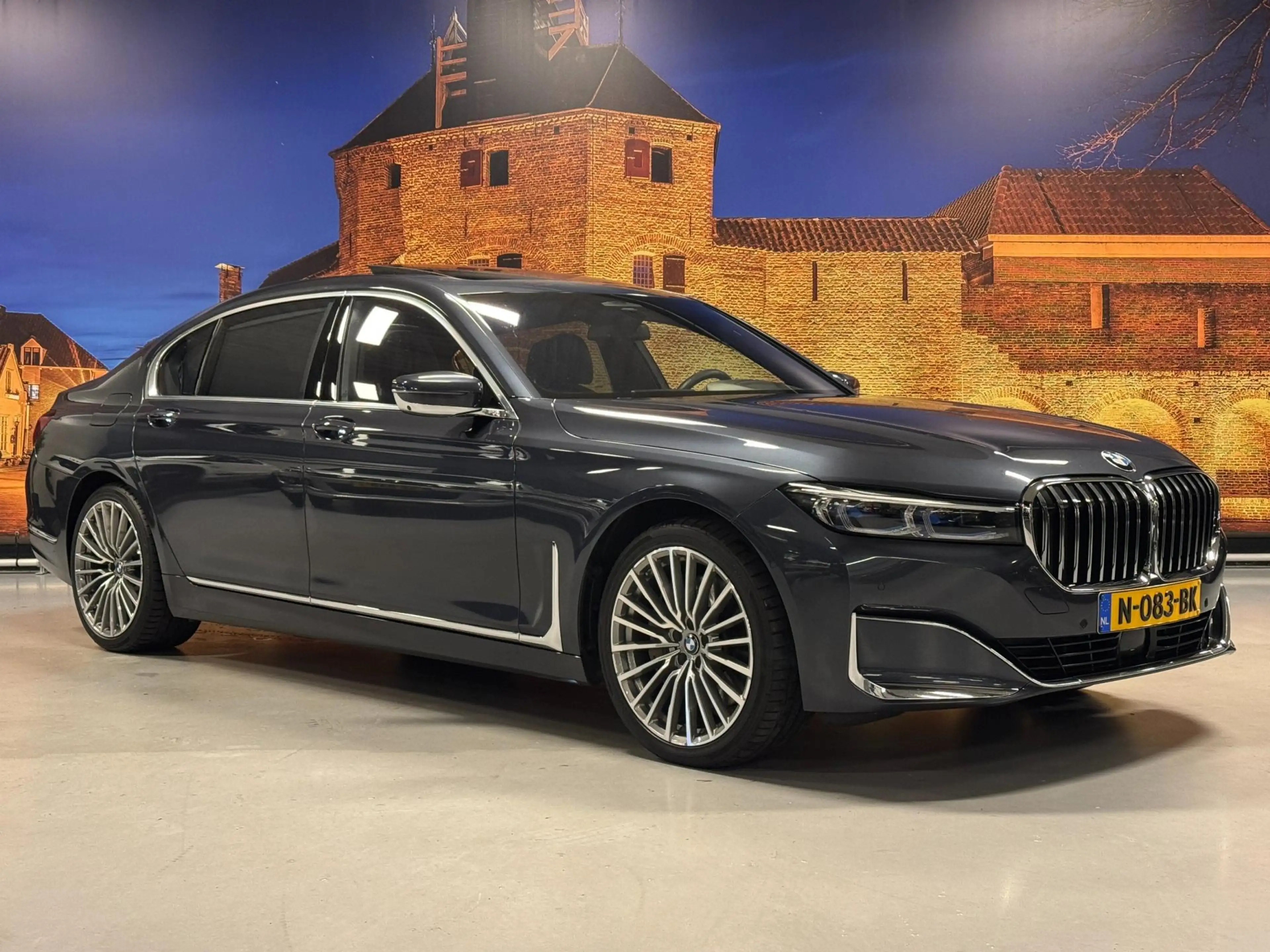 BMW 745 7-serie 745Le xDrive High Exe Individual Panodak B — photo 11