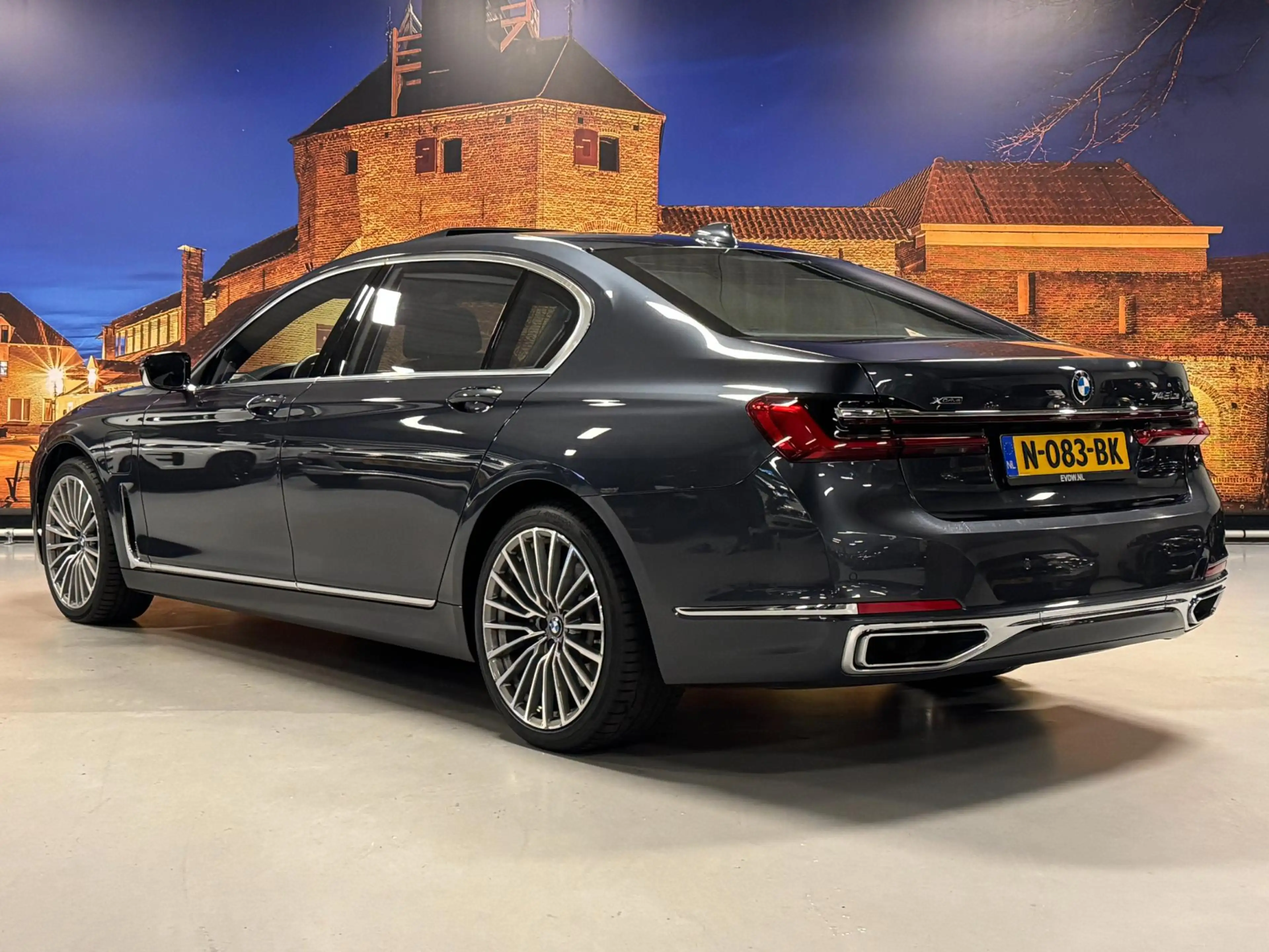 BMW 745 7-serie 745Le xDrive High Exe Individual Panodak B — photo 12