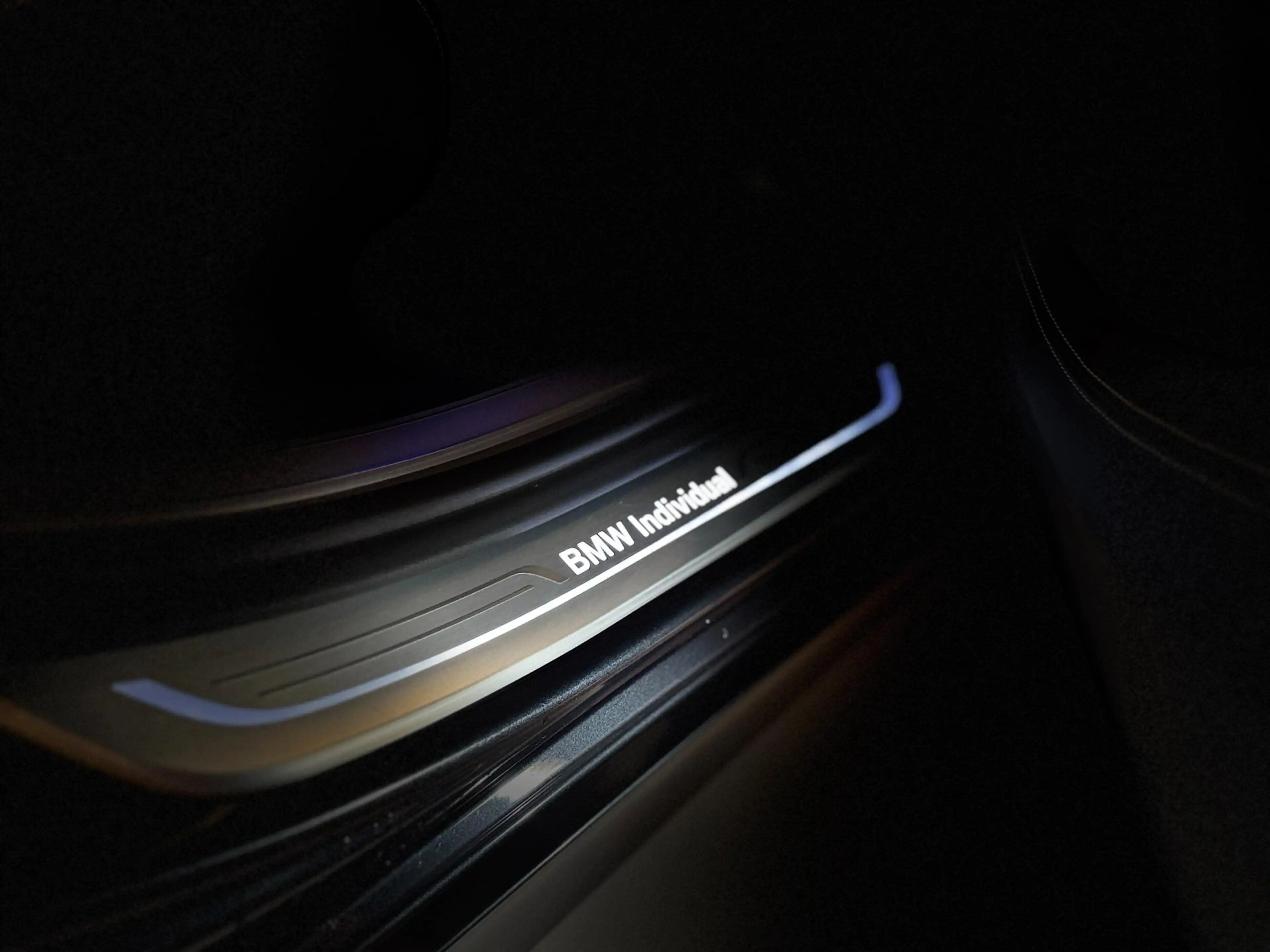 BMW 745 7-serie 745Le xDrive High Exe Individual Panodak B — photo 22