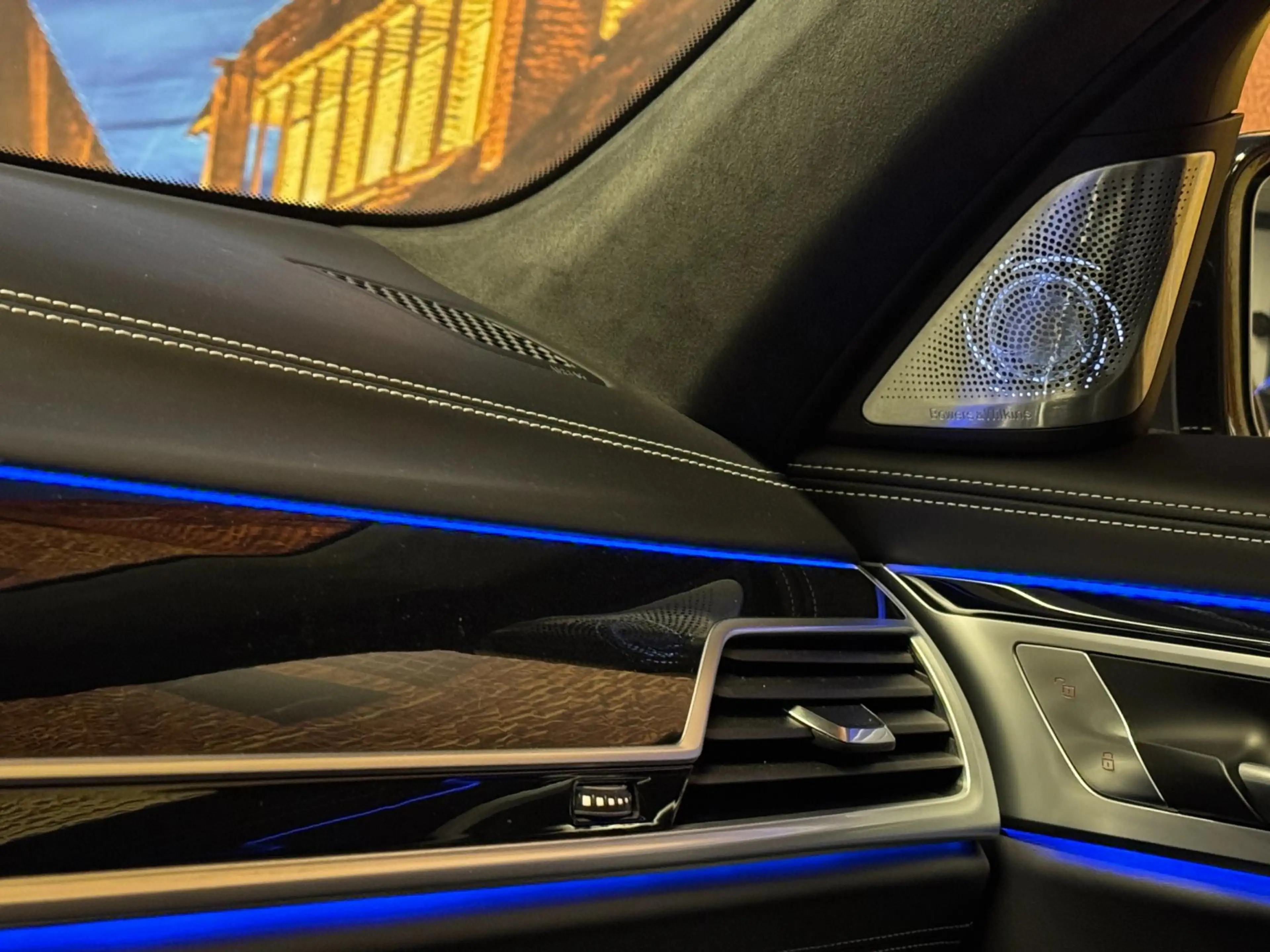 BMW 745 7-serie 745Le xDrive High Exe Individual Panodak B — photo 39