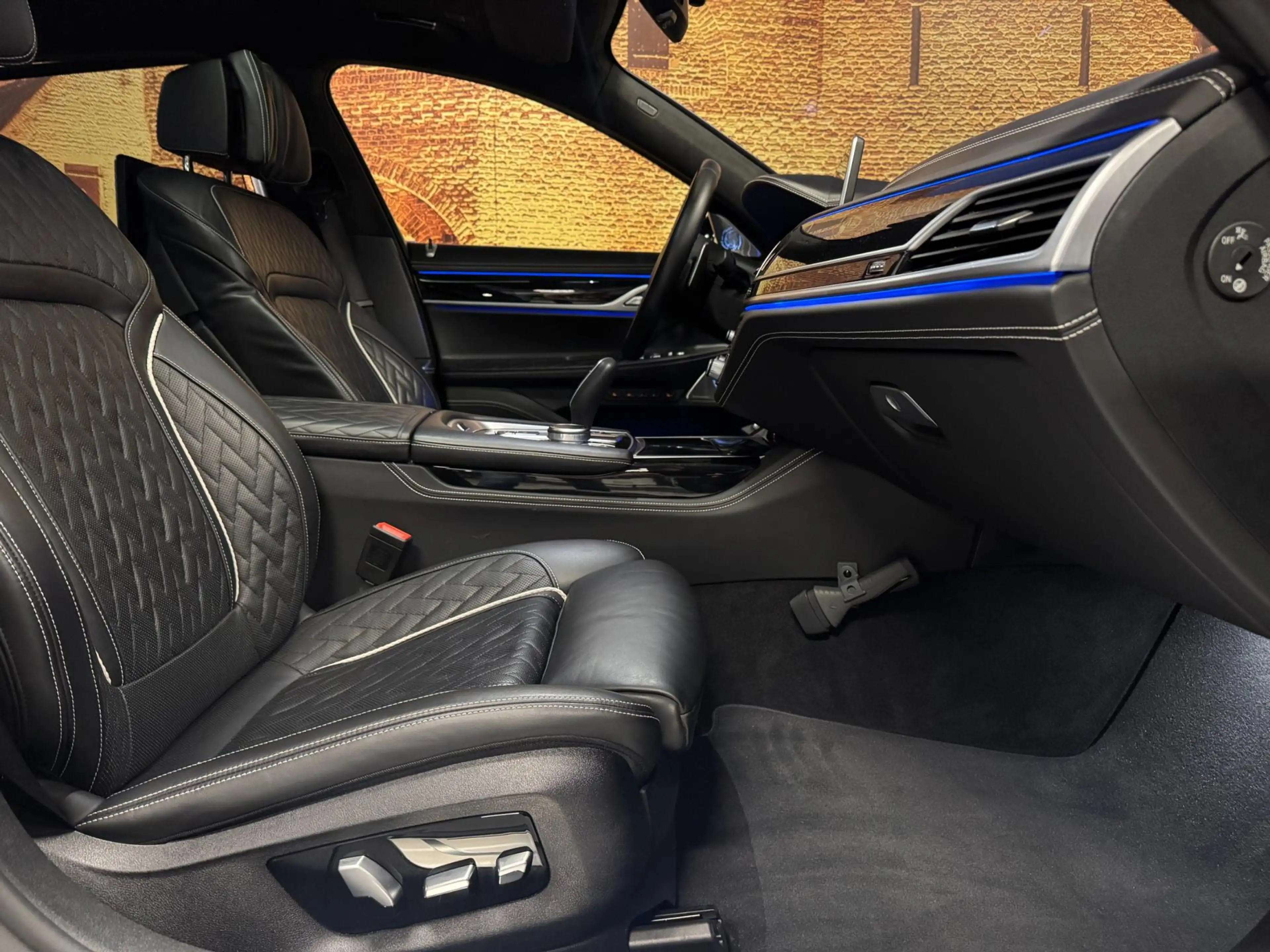 BMW 745 7-serie 745Le xDrive High Exe Individual Panodak B — photo 14