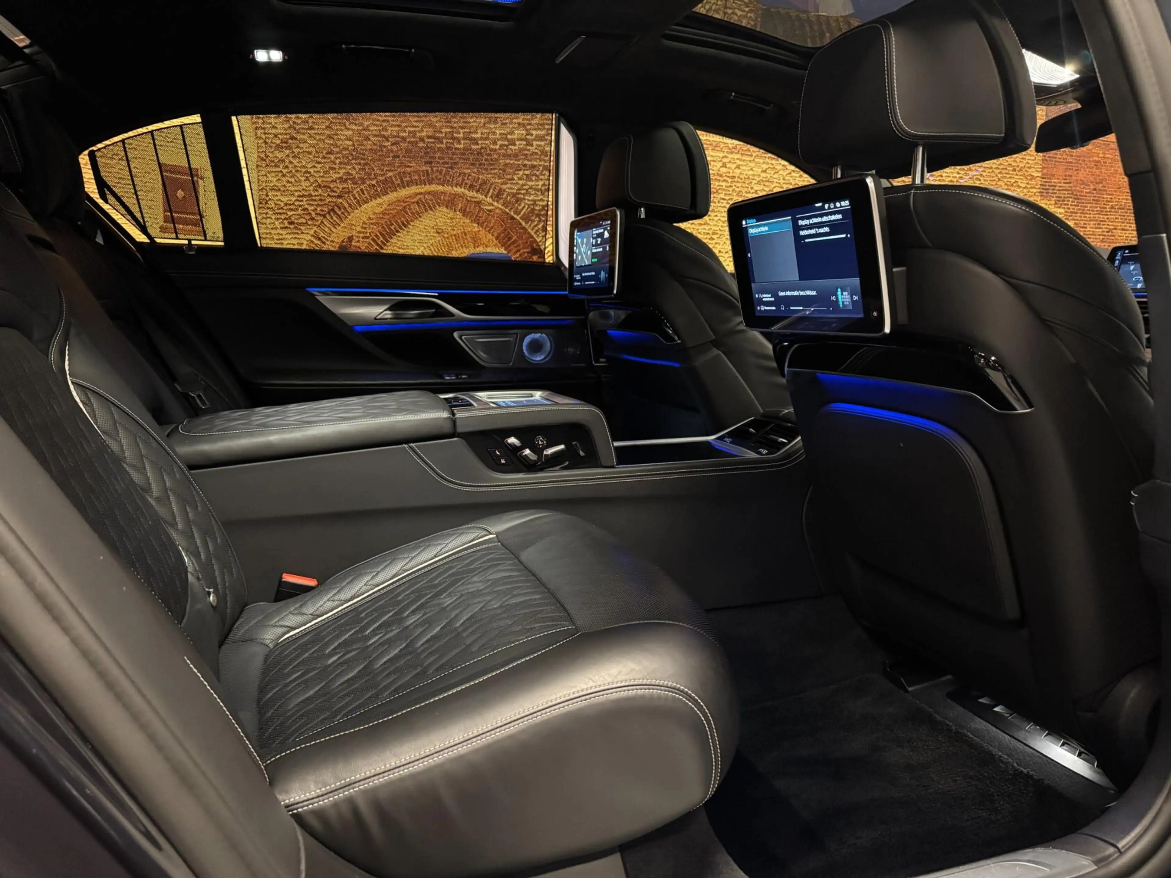 BMW 745 7-serie 745Le xDrive High Exe Individual Panodak B — photo 16