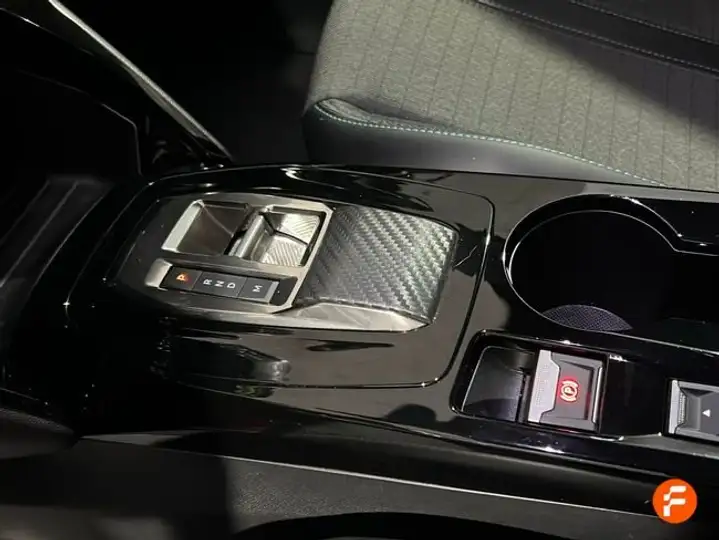 Peugeot 2008 2022, foto 16