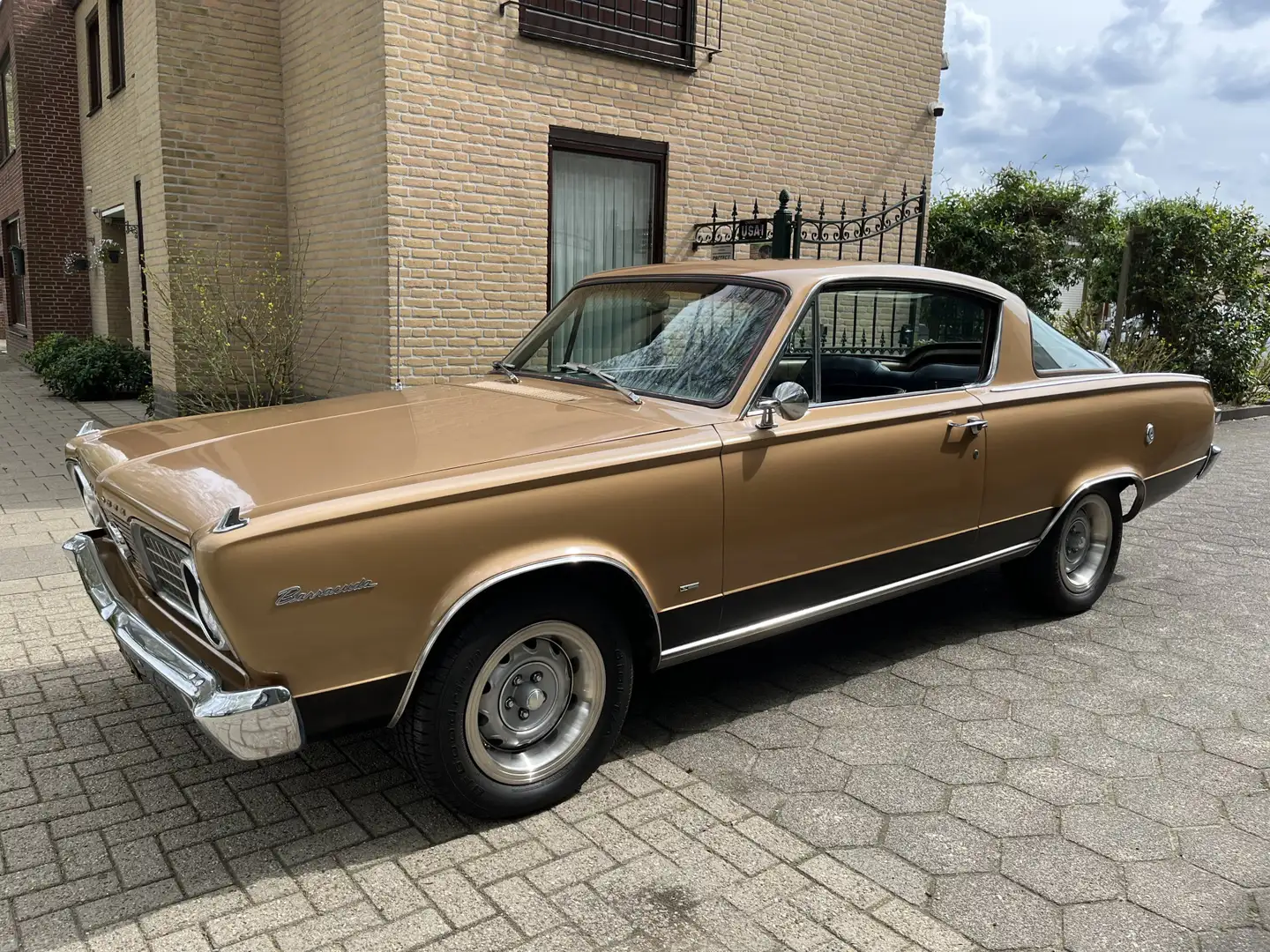 Plymouth Barracuda V 8 California Black Plate Car Brown - 1