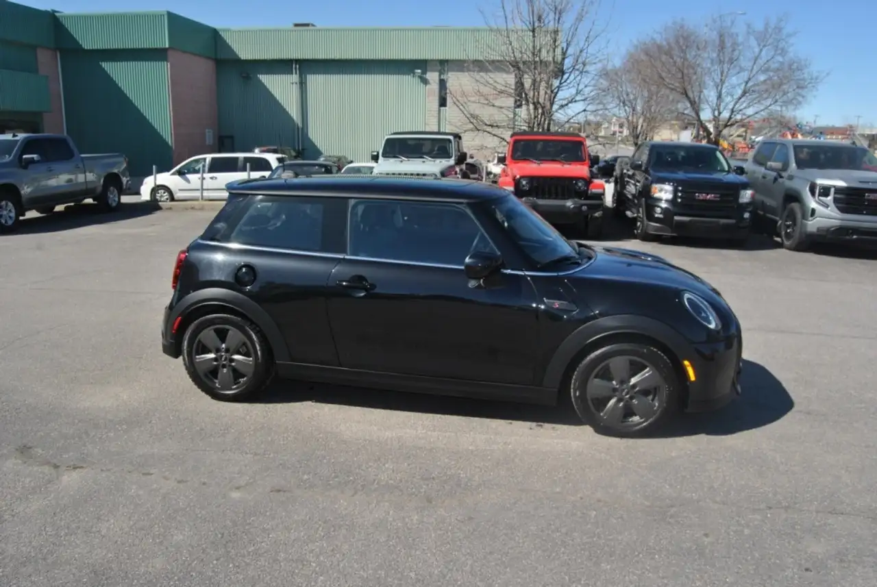 MINI 3 Door снимка MINI 3 Door