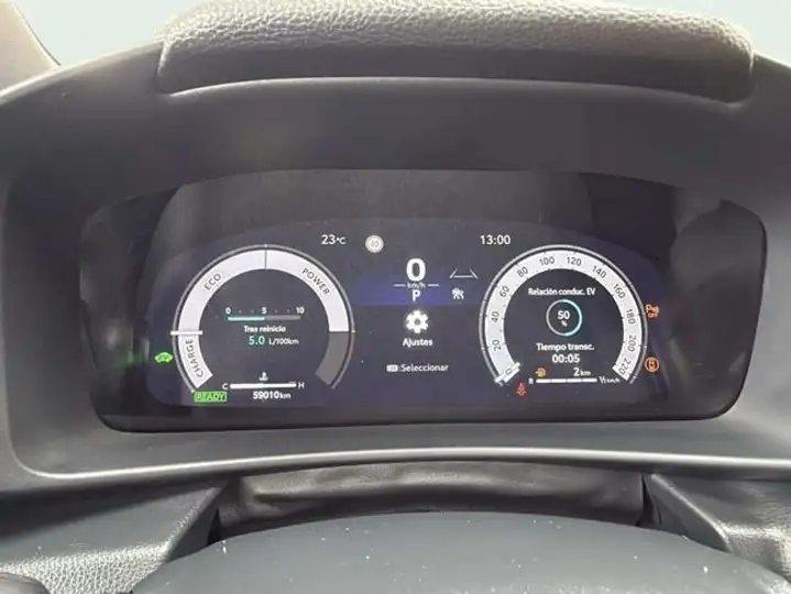 Toyota C-HR 2025, foto 16