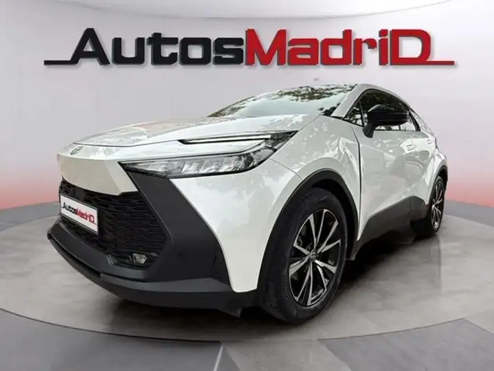 Toyota C-HR 2025, foto 3