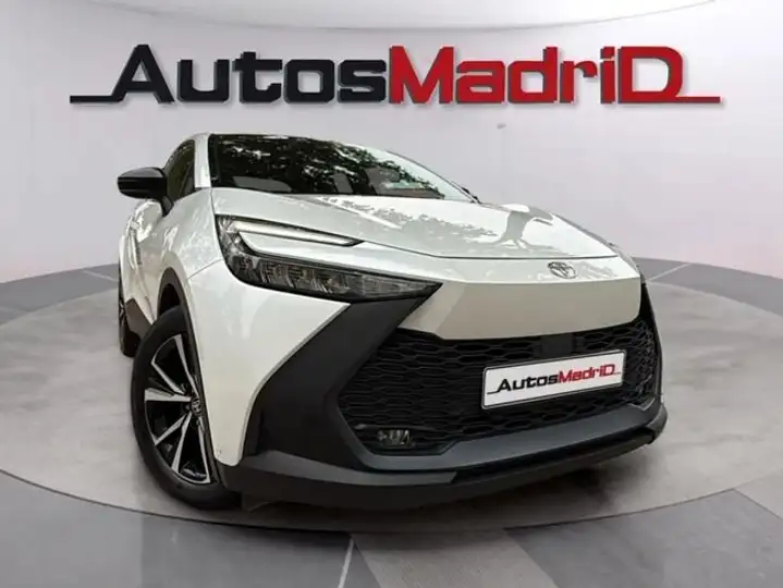 Toyota C-HR 2025