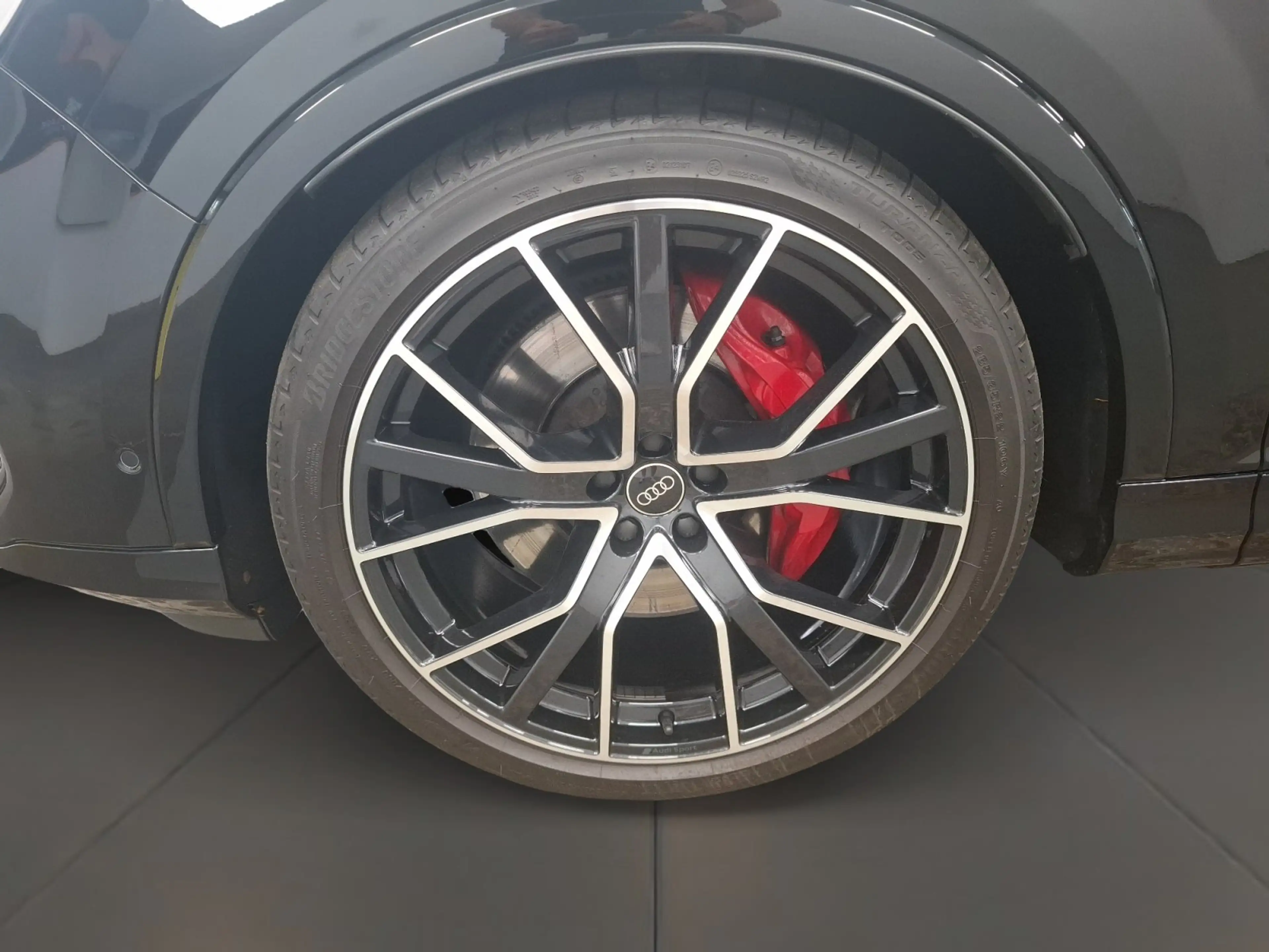 Audi SQ7 4.0 TFSI quattro 7-Sitzer AHK HUD Laser Pano — photo 6