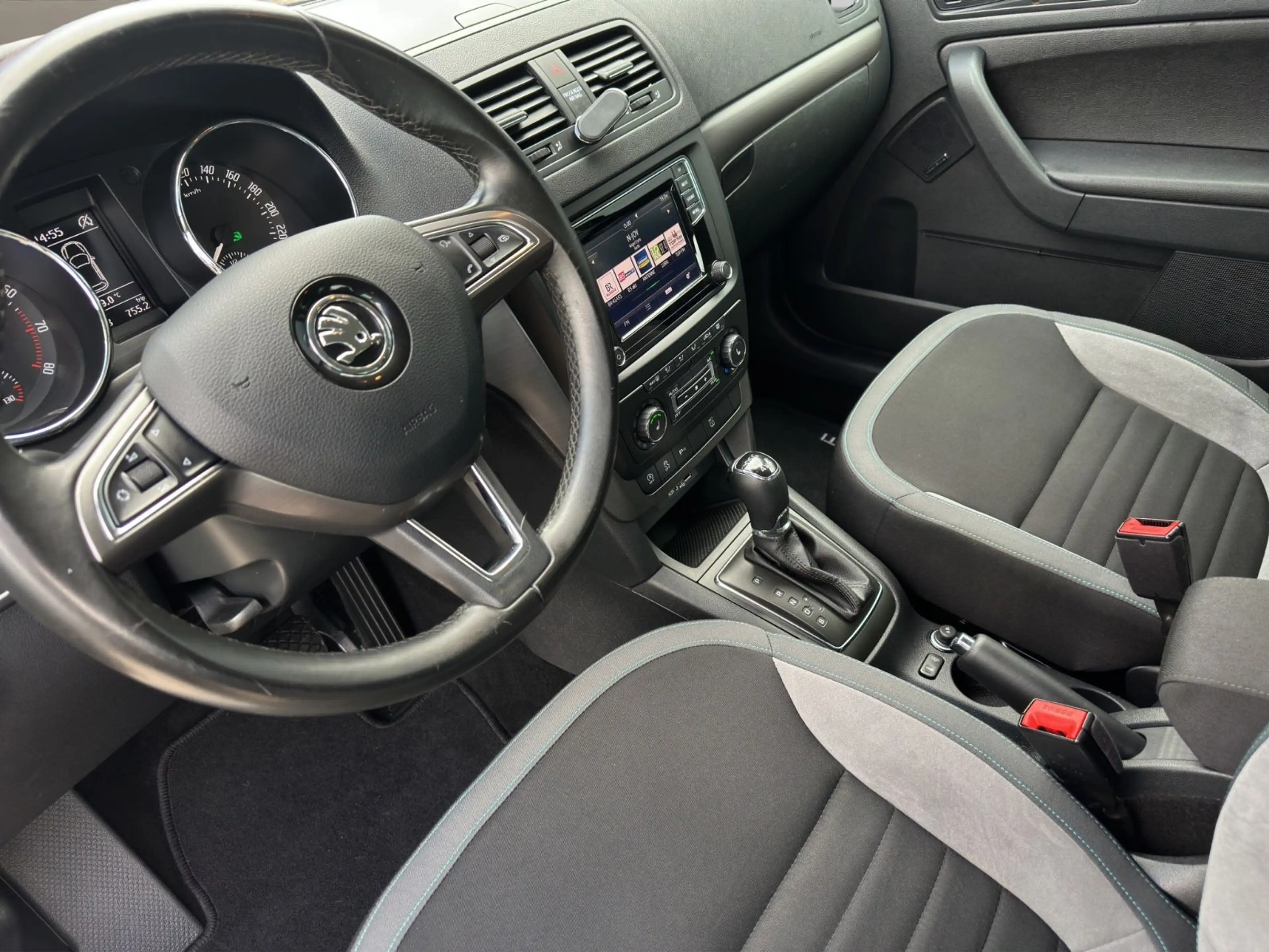 Skoda Yeti Joy 4x4 PDC Xenon Tempomat Garantie — photo 10