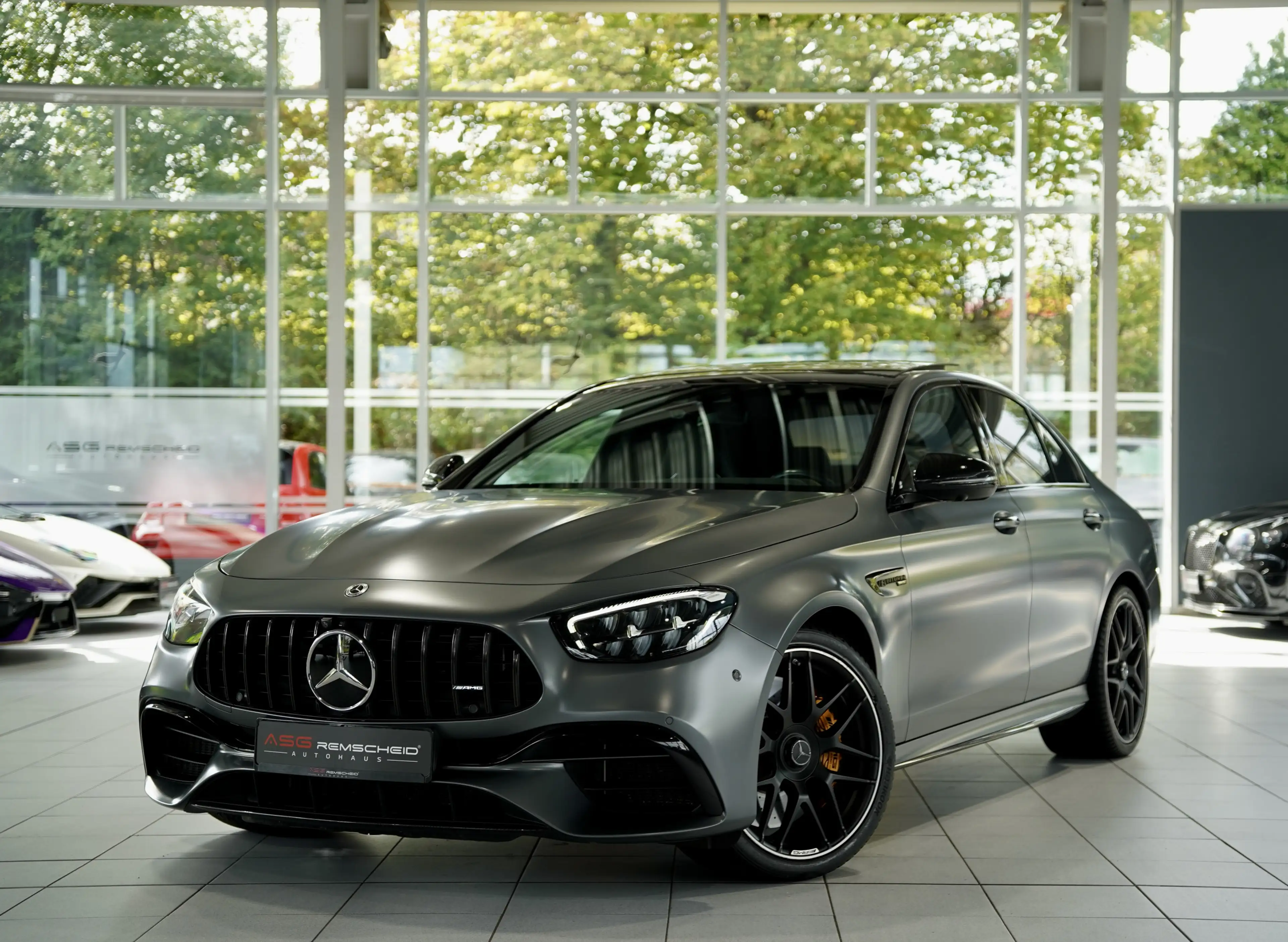 Mercedes-Benz E 63 AMG S 4M+ Limousine *Schale *Perf-AGA *Pano