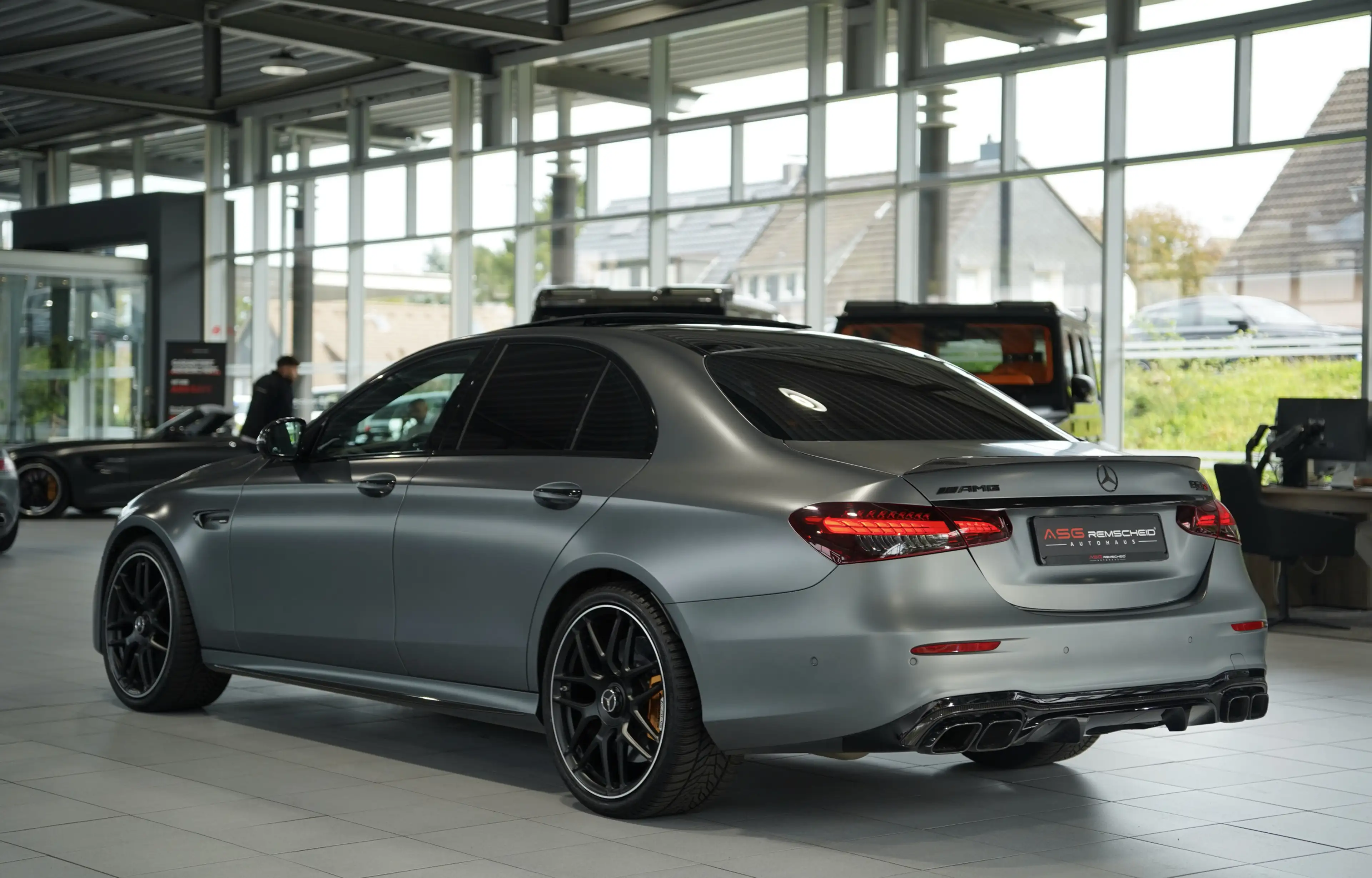 Mercedes-Benz E 63 AMG S 4M+ Limousine *Schale *Perf-AGA *Pano — photo 8