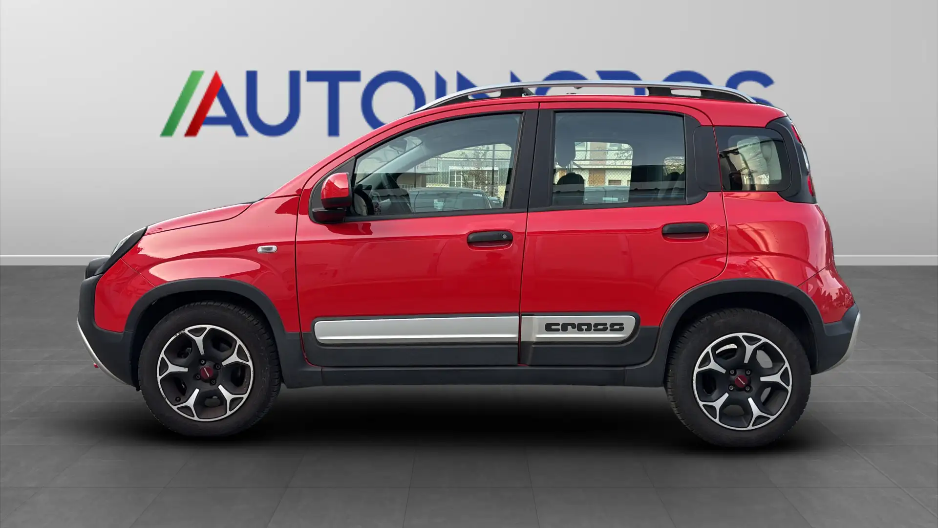 Fiat Panda Cross 1.0 FireFly Hybrid Rosso - 2