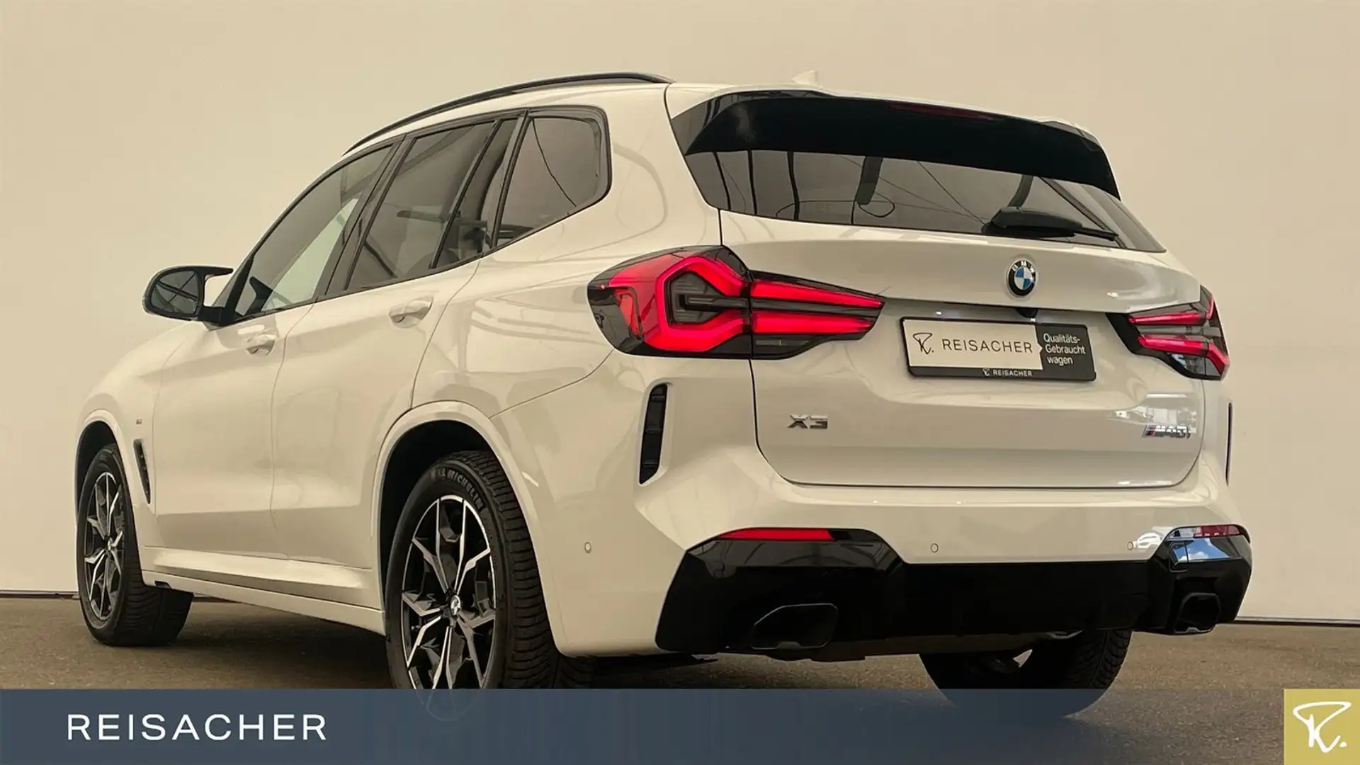 BMW X3 M i A StdHzg,Pano,AHK,el.Sitz+Mem,DAProf,Led Weiß - 2
