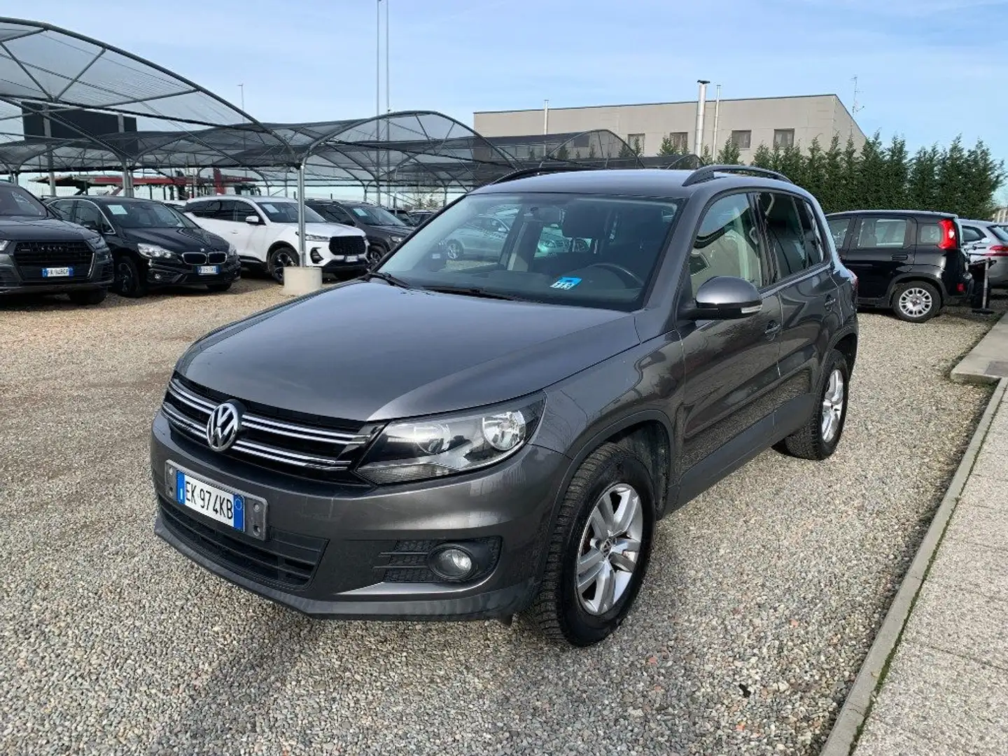 Volkswagen Tiguan 1.4 TSI 122 CV Trend & Fun BlueMotion Technology Grau - 1
