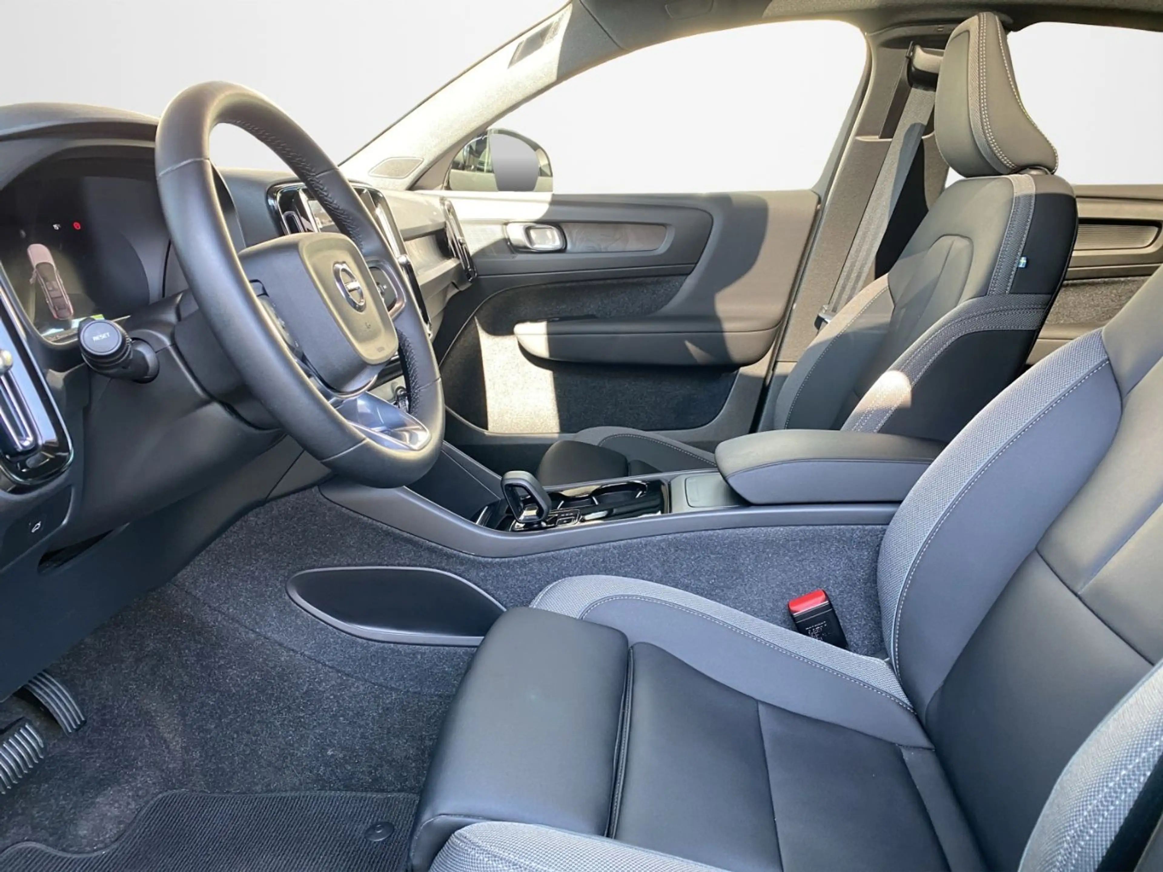 Volvo C40 Twin Plus Recharge Pure Electric DAB*LED*Navi — photo 7