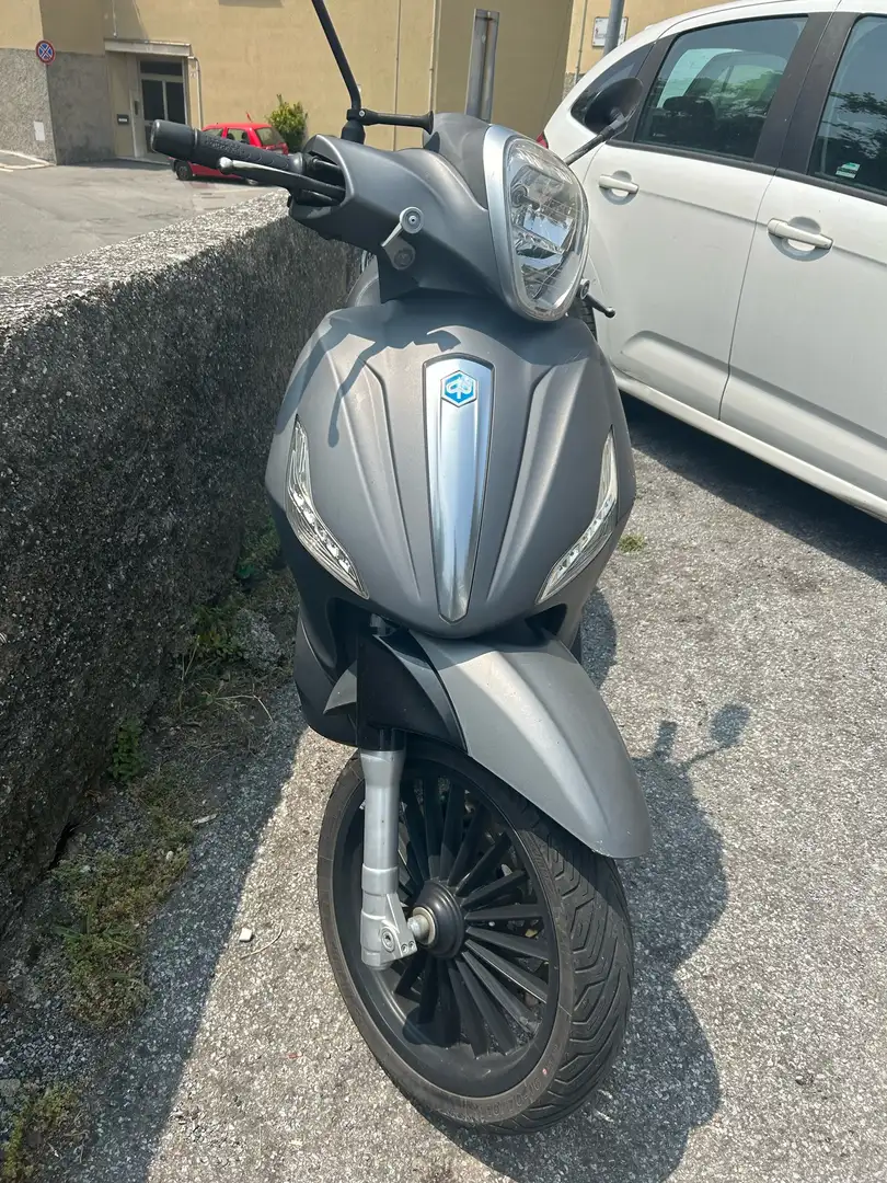 Piaggio Beverly 300 - 1