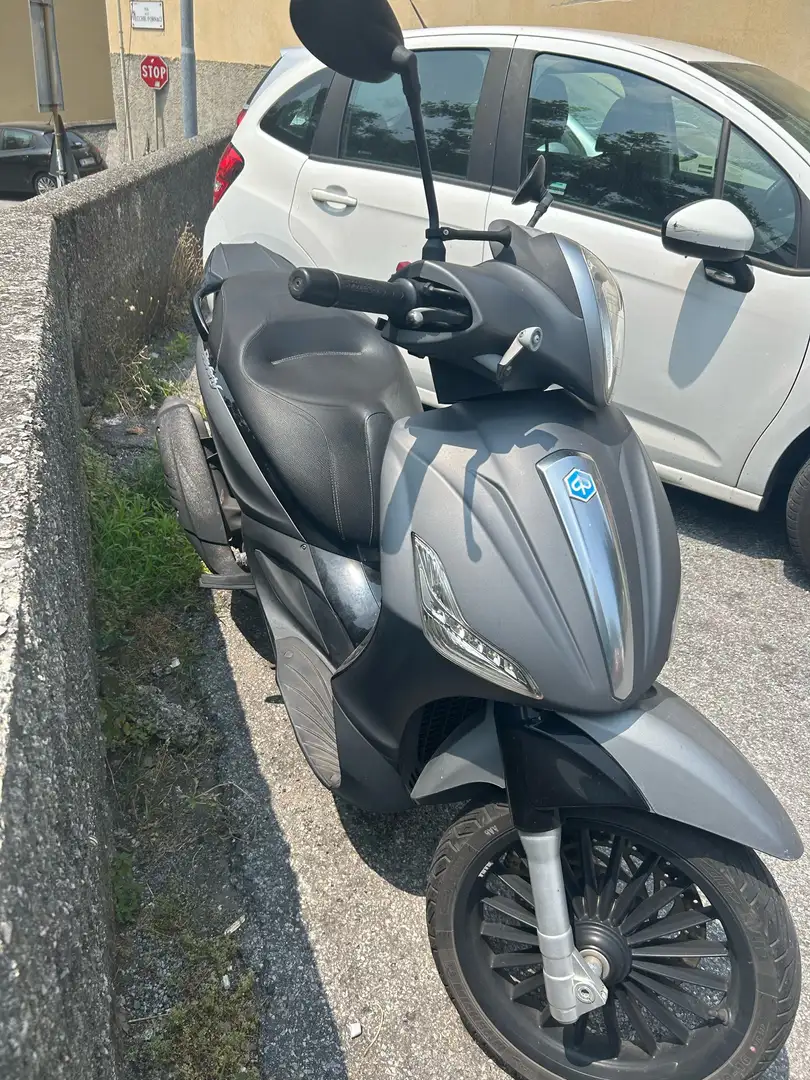 Piaggio Beverly 300 - 2