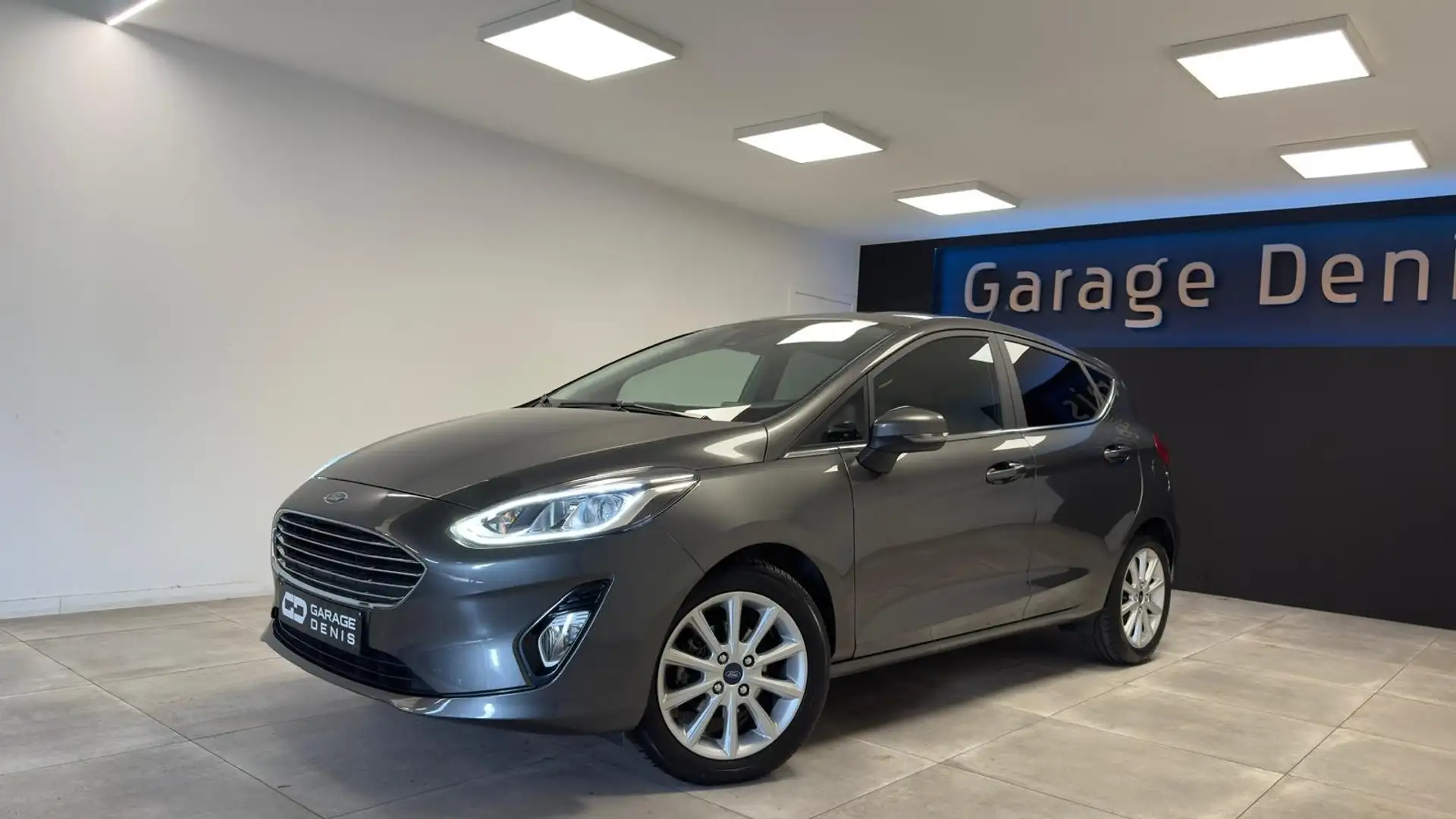 Ford Fiesta 1.0 EcoBoost TITANIUM*BOITE-AUTO*GPS*LED*GARANTIE* Gris - 1