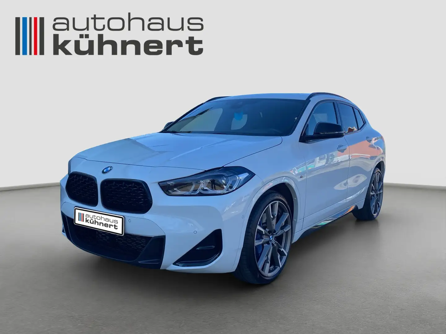 BMW X2 M35i ///M Sitze PanoSD Shadow Parkassist HiFi Wit - 1